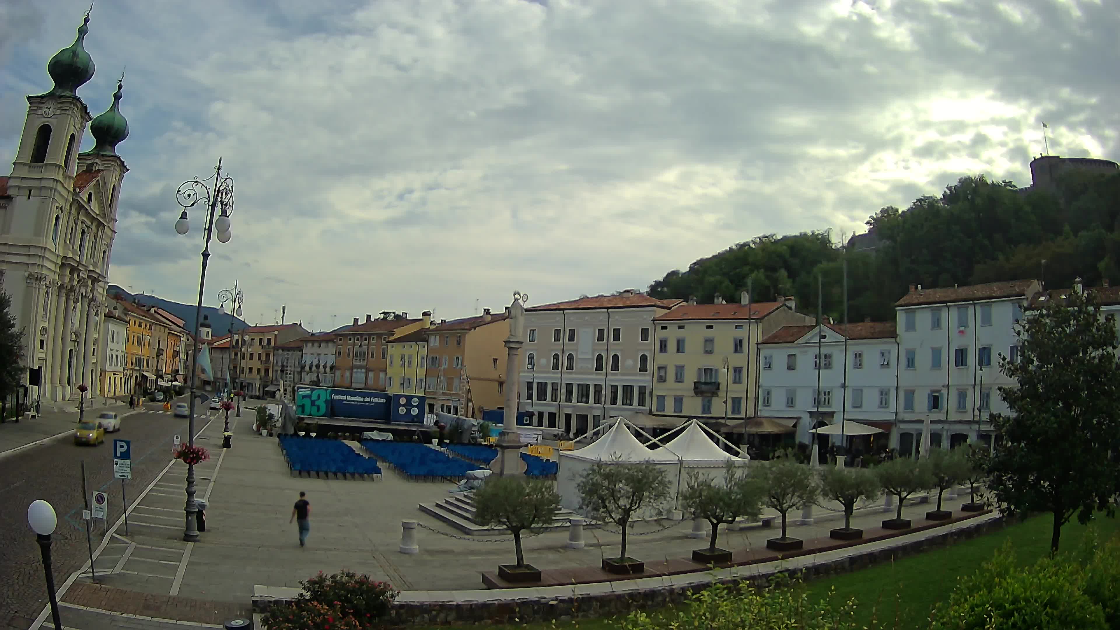 Gorizia Piazza della Vittoria e chiesa di S. Ignazio