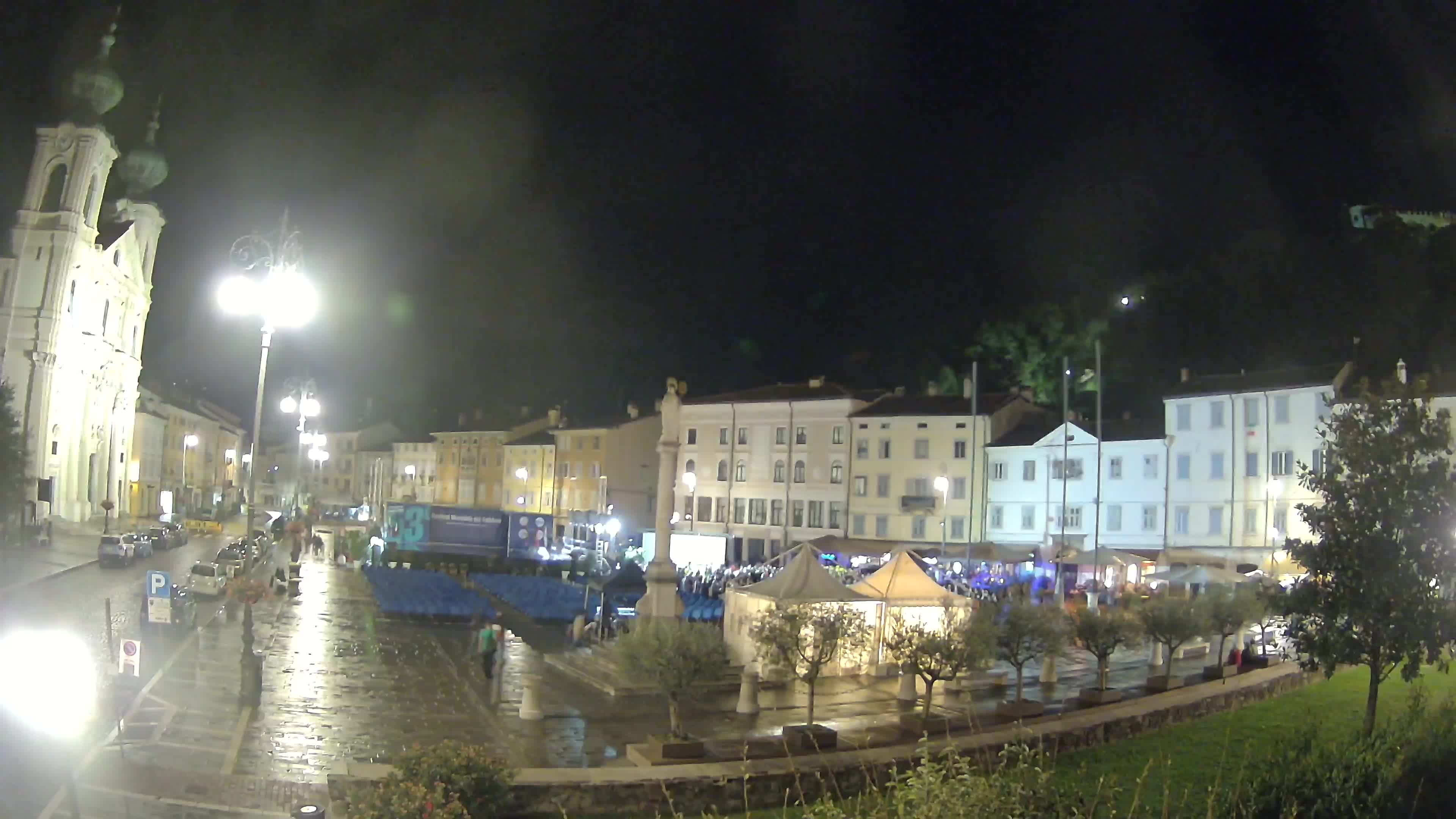 Gorizia – Plaza Vittoria – iglesia de San Pedro. Ignacio