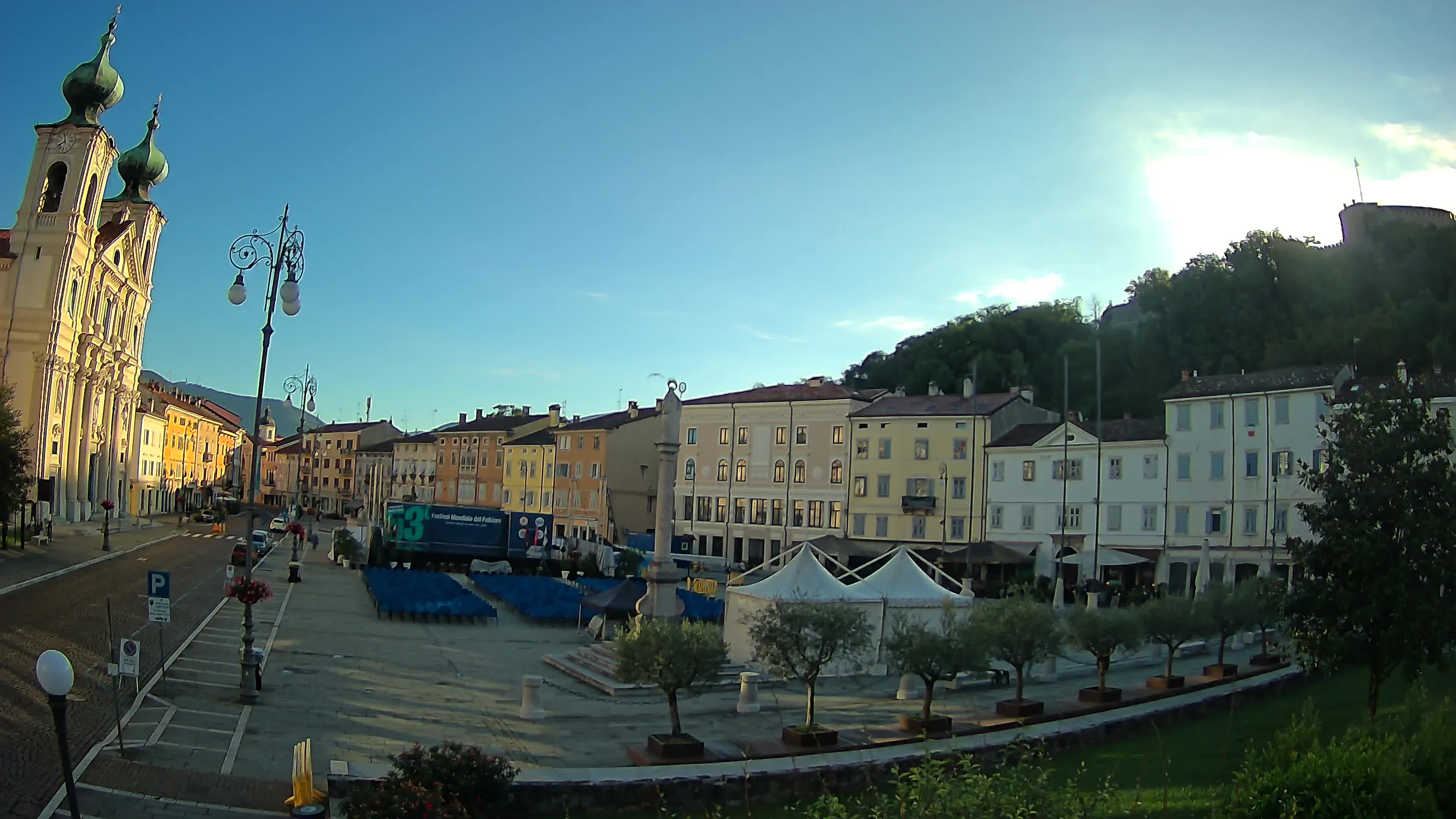 Gorizia – Plaza Vittoria – iglesia de San Pedro. Ignacio