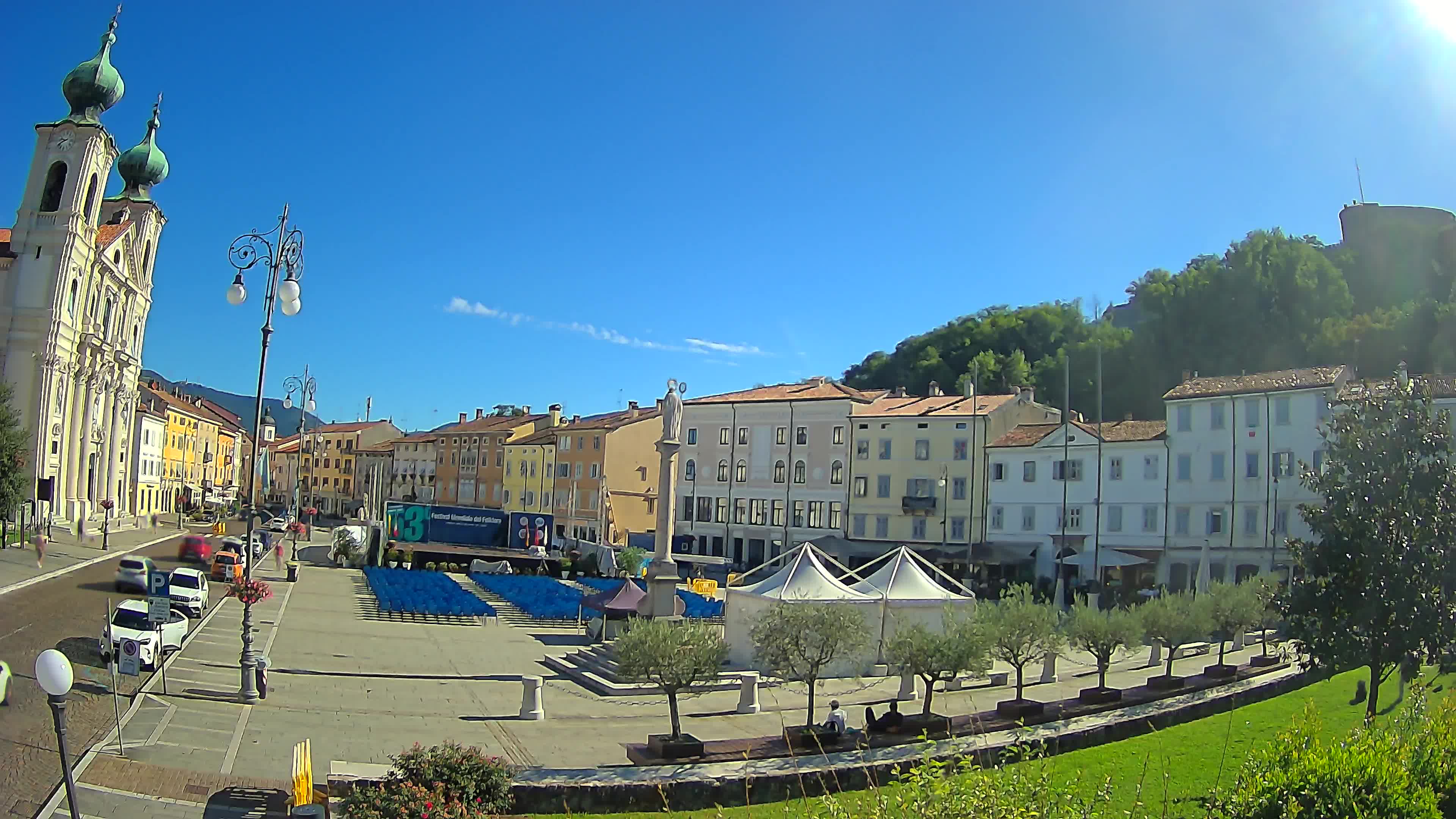 Gorizia Piazza della Vittoria e chiesa di S. Ignazio
