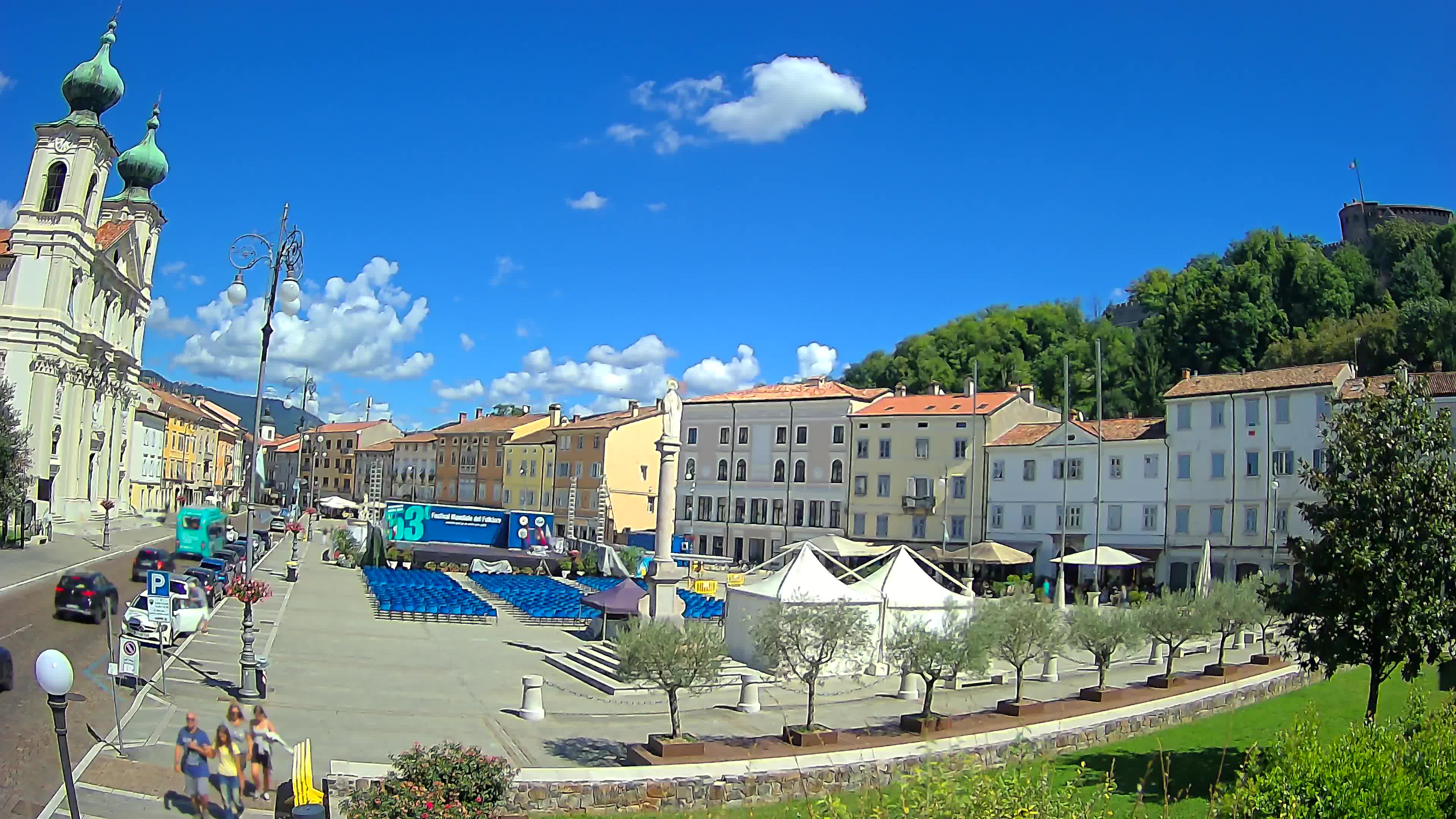 Gorizia Piazza della Vittoria e chiesa di S. Ignazio