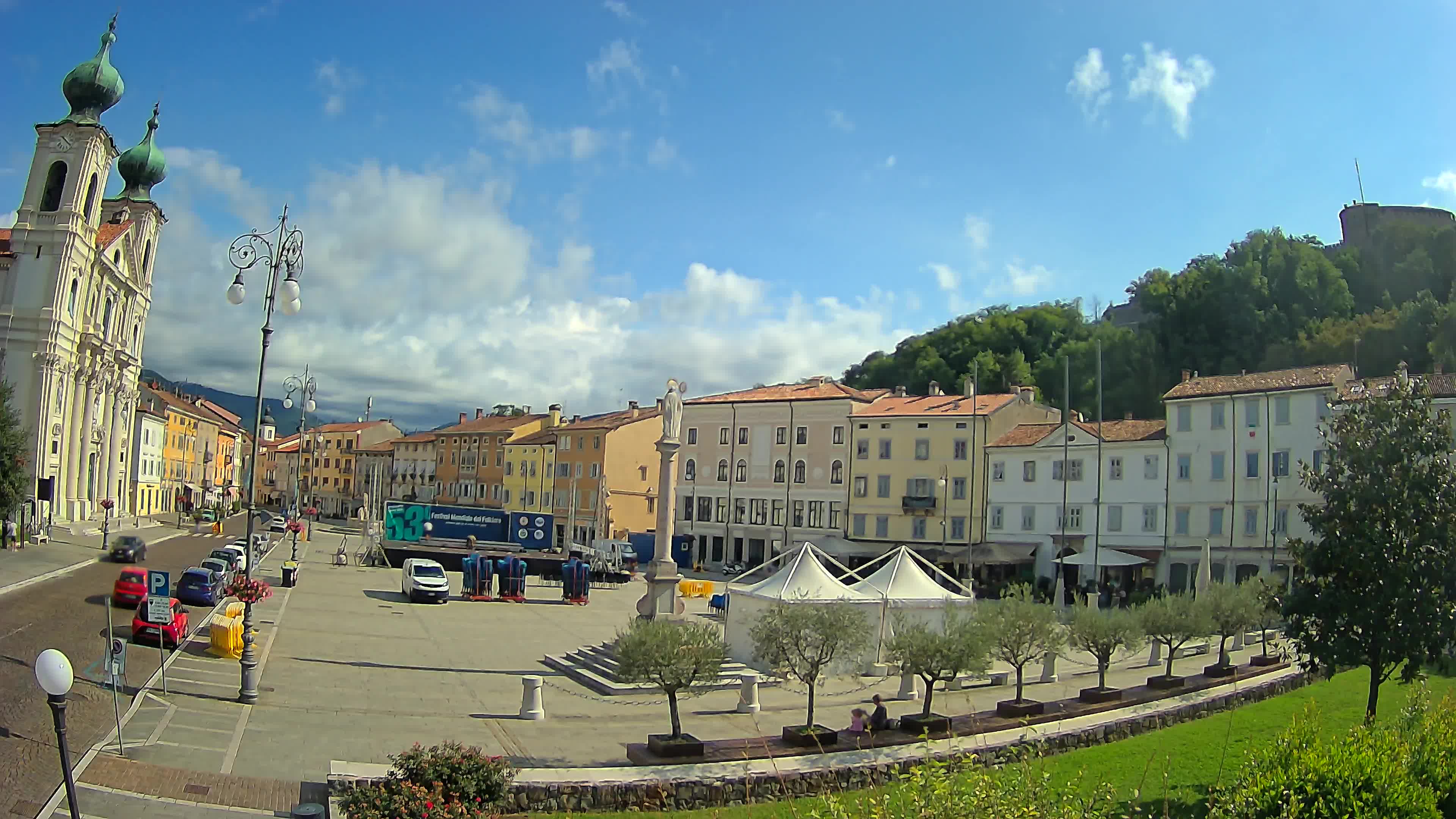 Gorizia Piazza della Vittoria e chiesa di S. Ignazio