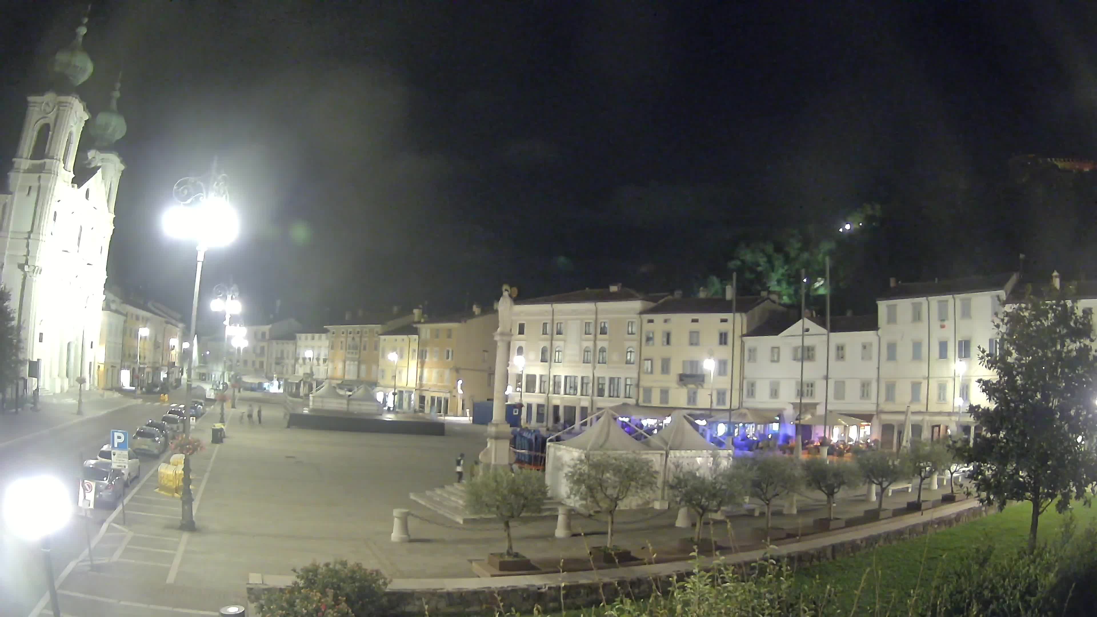 Gorizia – Plaza Vittoria – iglesia de San Pedro. Ignacio