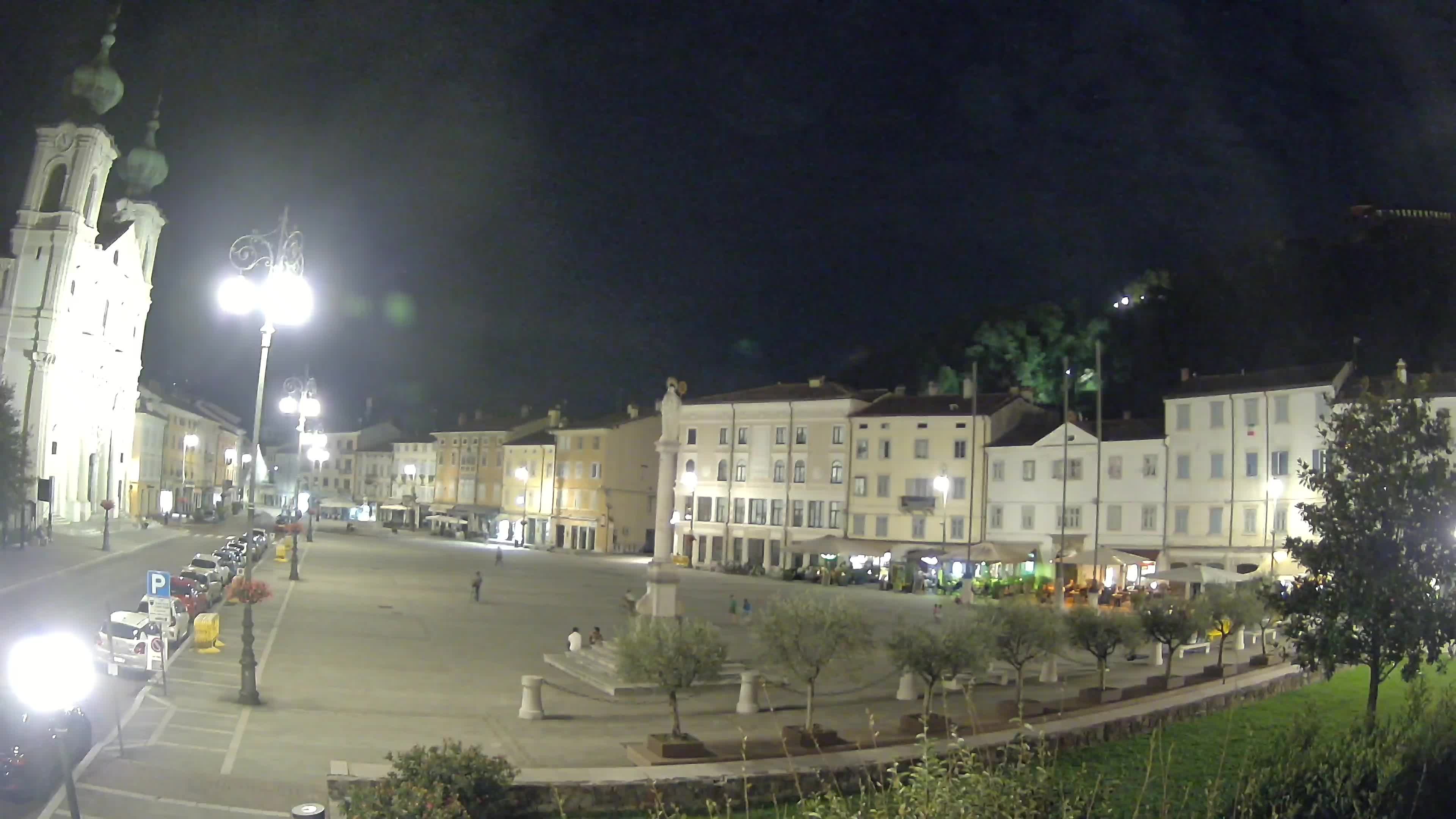 Gorizia – Plaza Vittoria – iglesia de San Pedro. Ignacio