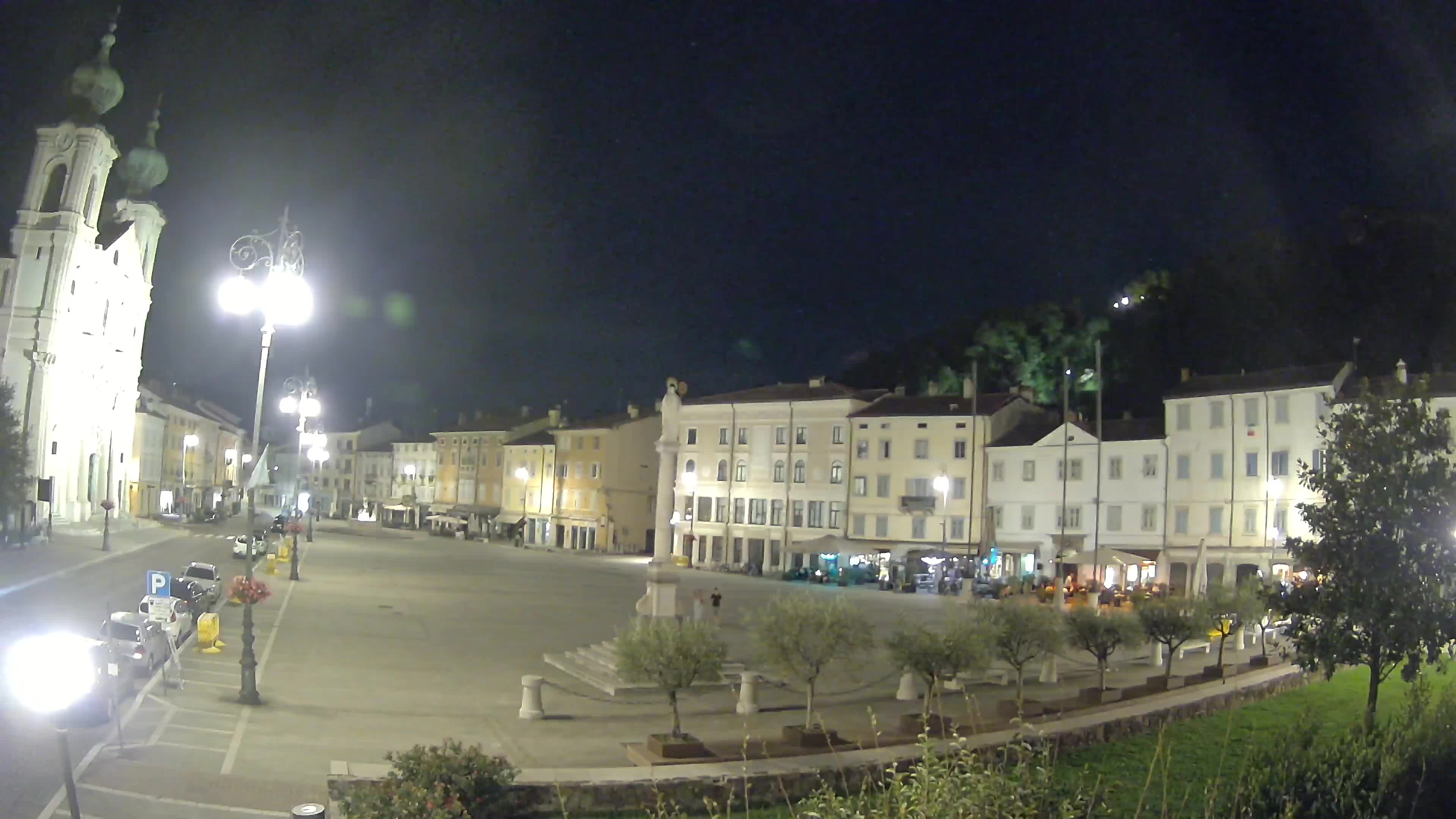 Gorizia – Plaza Vittoria – iglesia de San Pedro. Ignacio