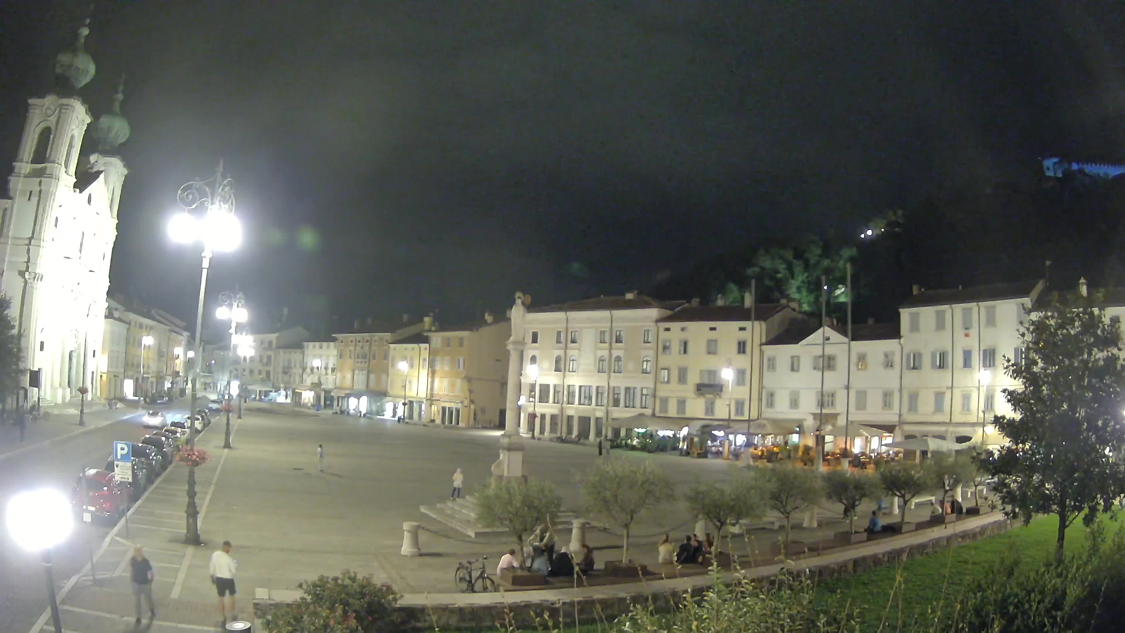 Gorizia Piazza della Vittoria e chiesa di S. Ignazio