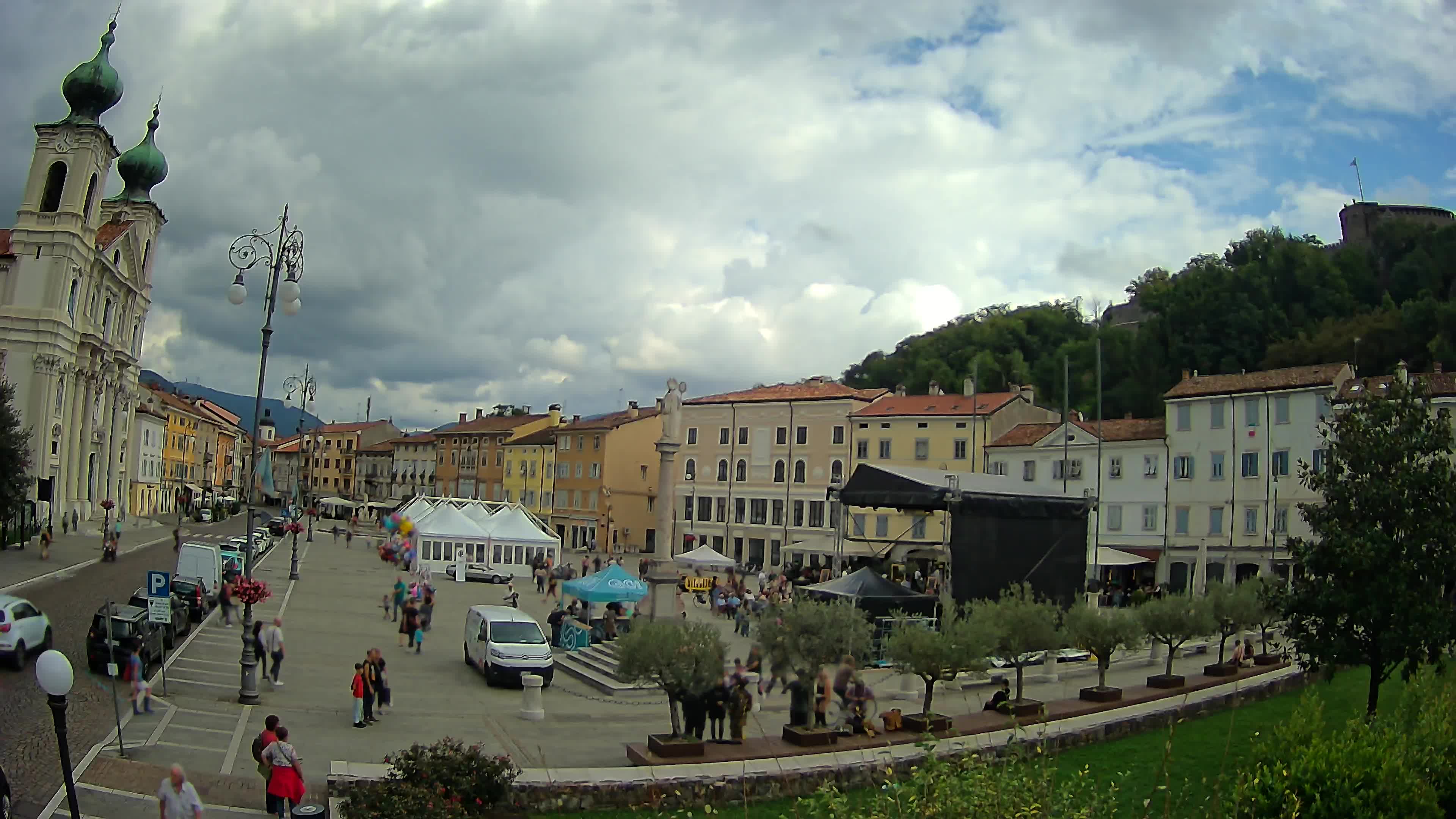 Webcam Gorizia Vittoria square – Church of st. Ignazio
