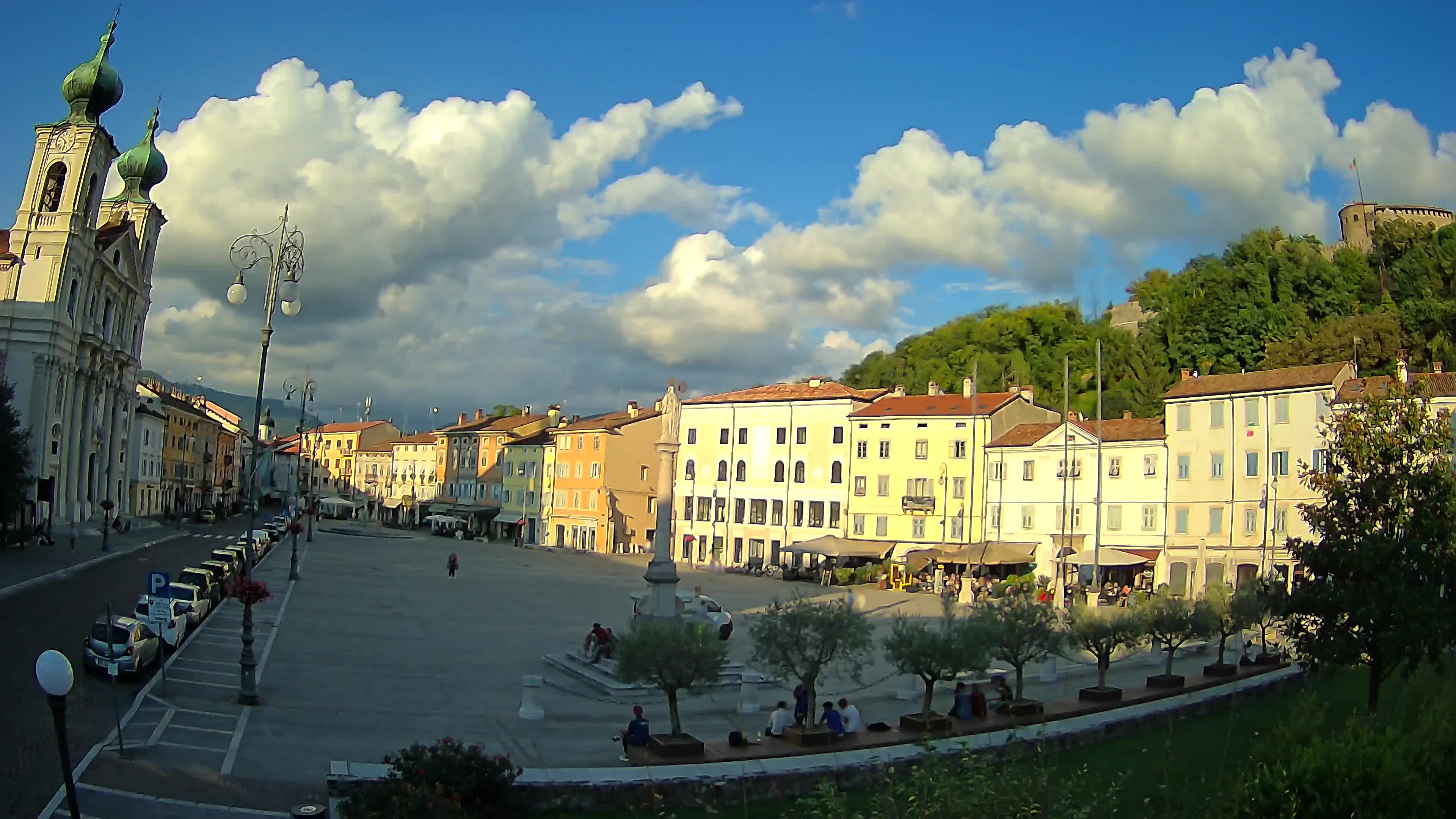Gorizia – Plaza Vittoria – iglesia de San Pedro. Ignacio