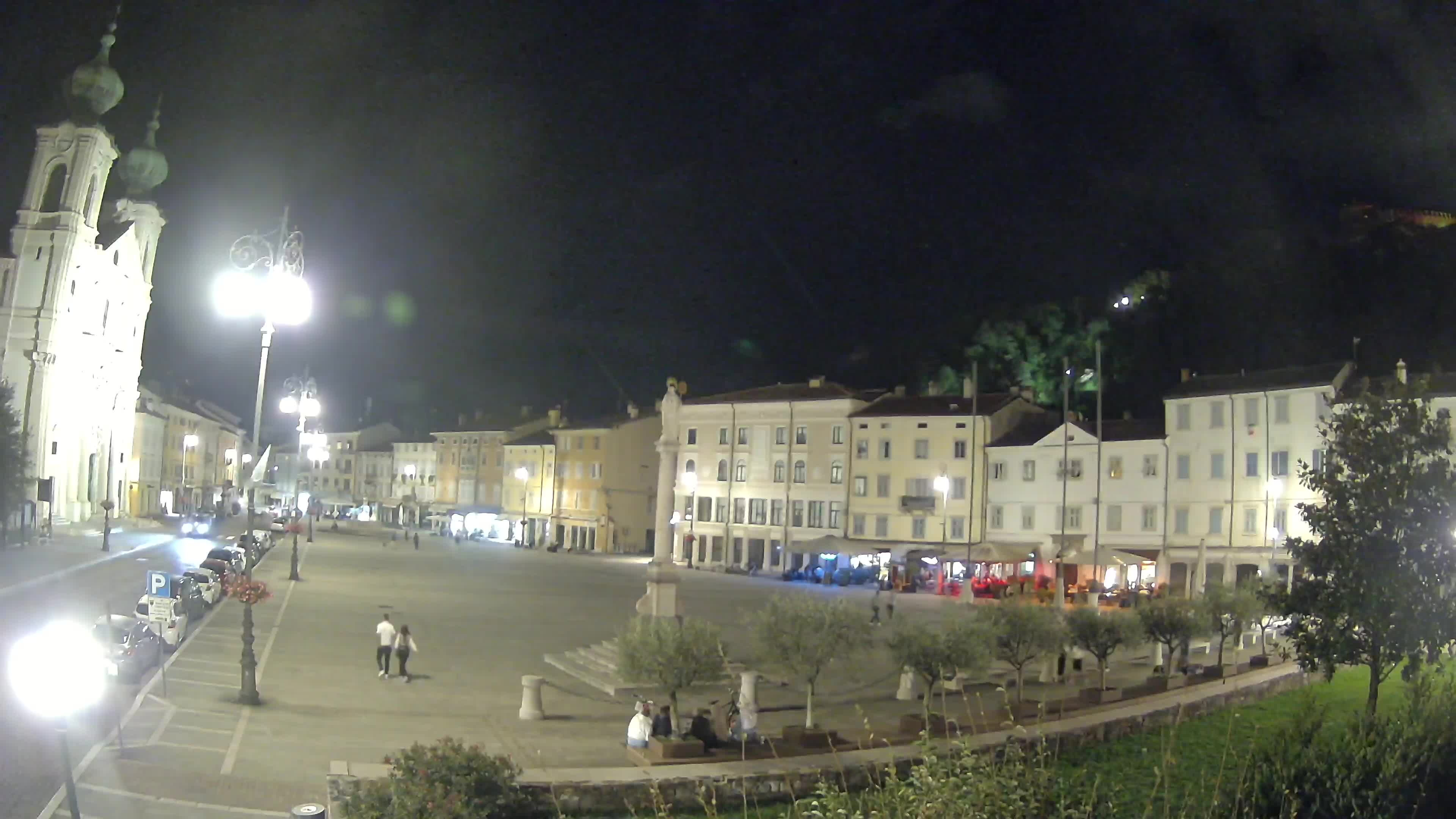 Gorizia Piazza della Vittoria e chiesa di S. Ignazio