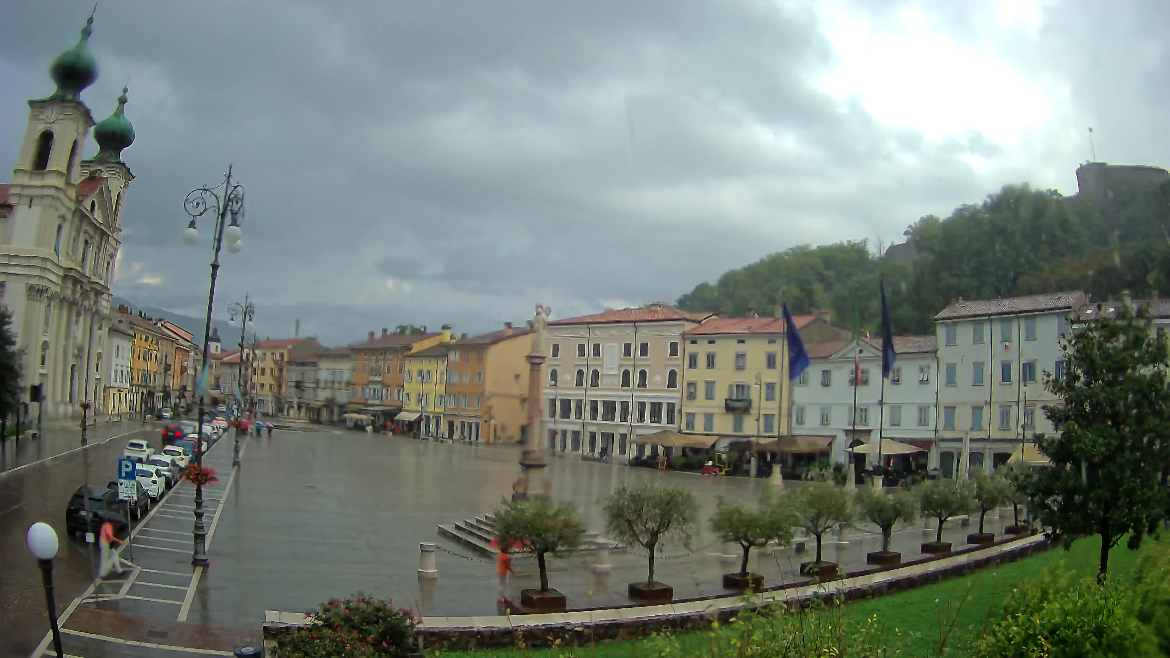 Gorizia – Plaza Vittoria – iglesia de San Pedro. Ignacio
