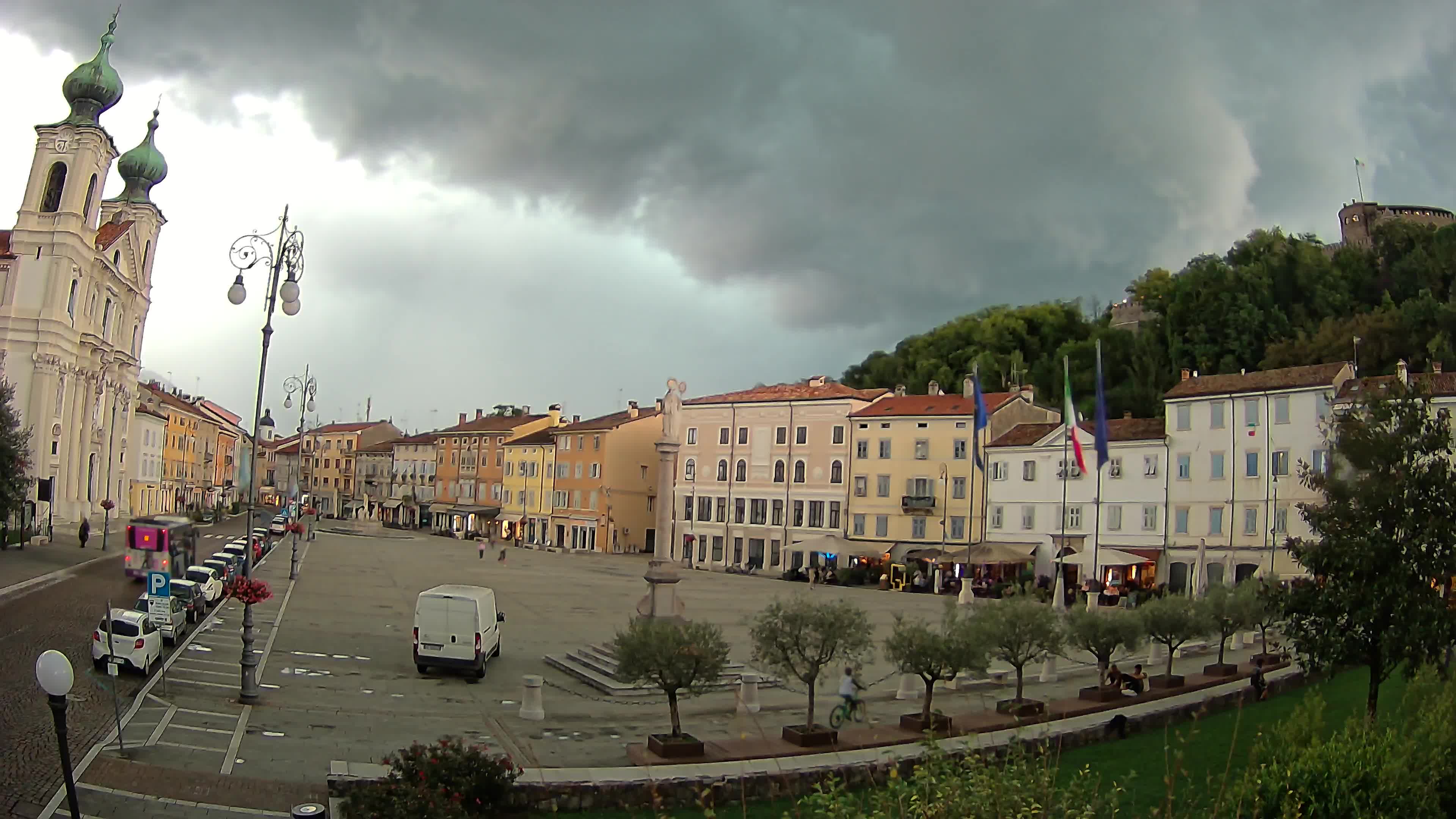 Webcam Gorizia Vittoria square – Church of st. Ignazio