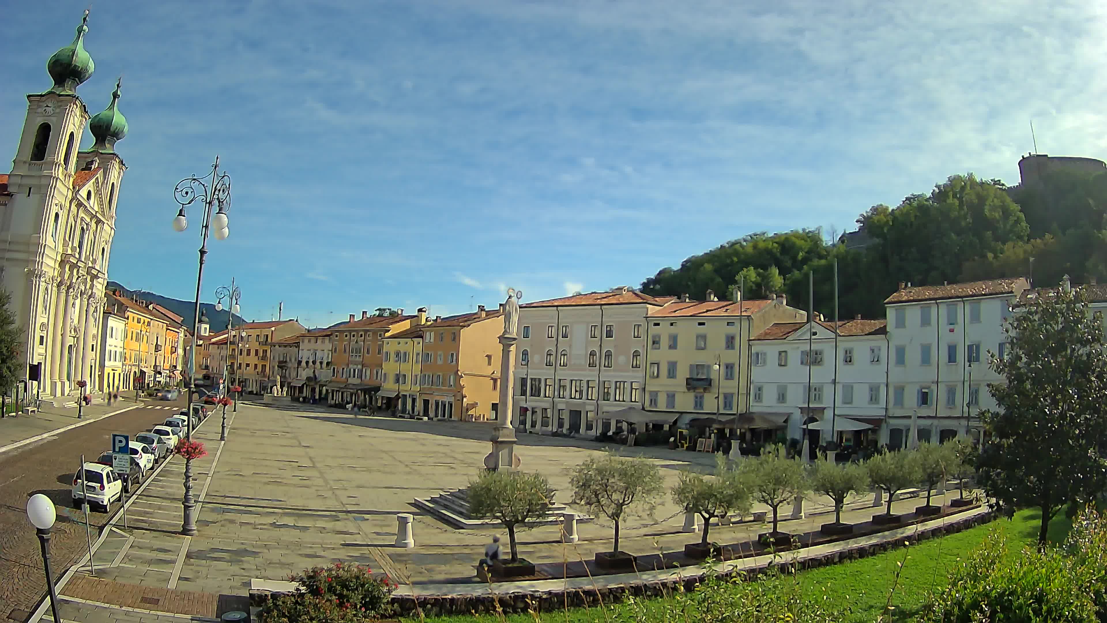 Gorizia Piazza della Vittoria e chiesa di S. Ignazio