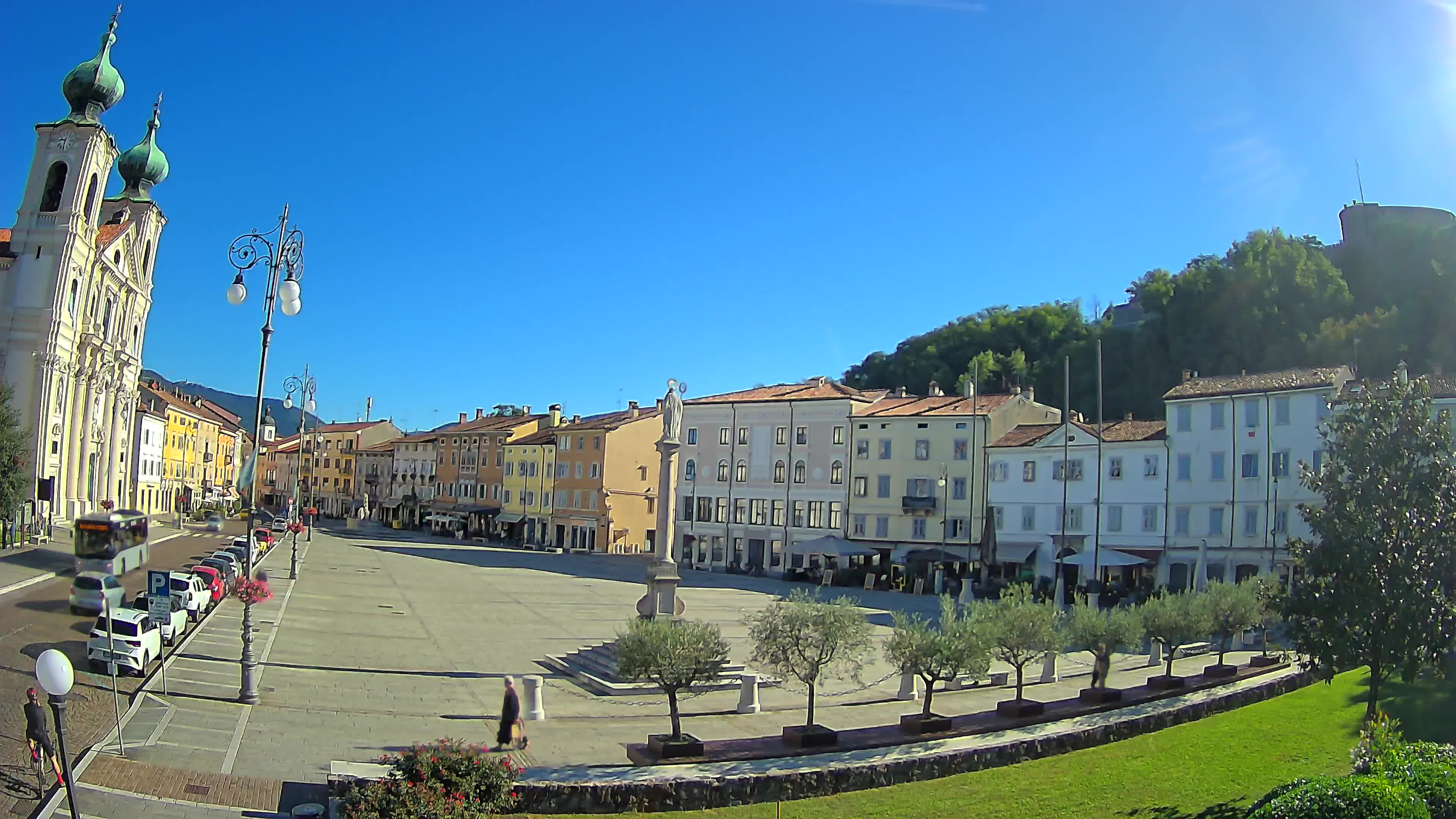 Gorizia – Plaza Vittoria – iglesia de San Pedro. Ignacio