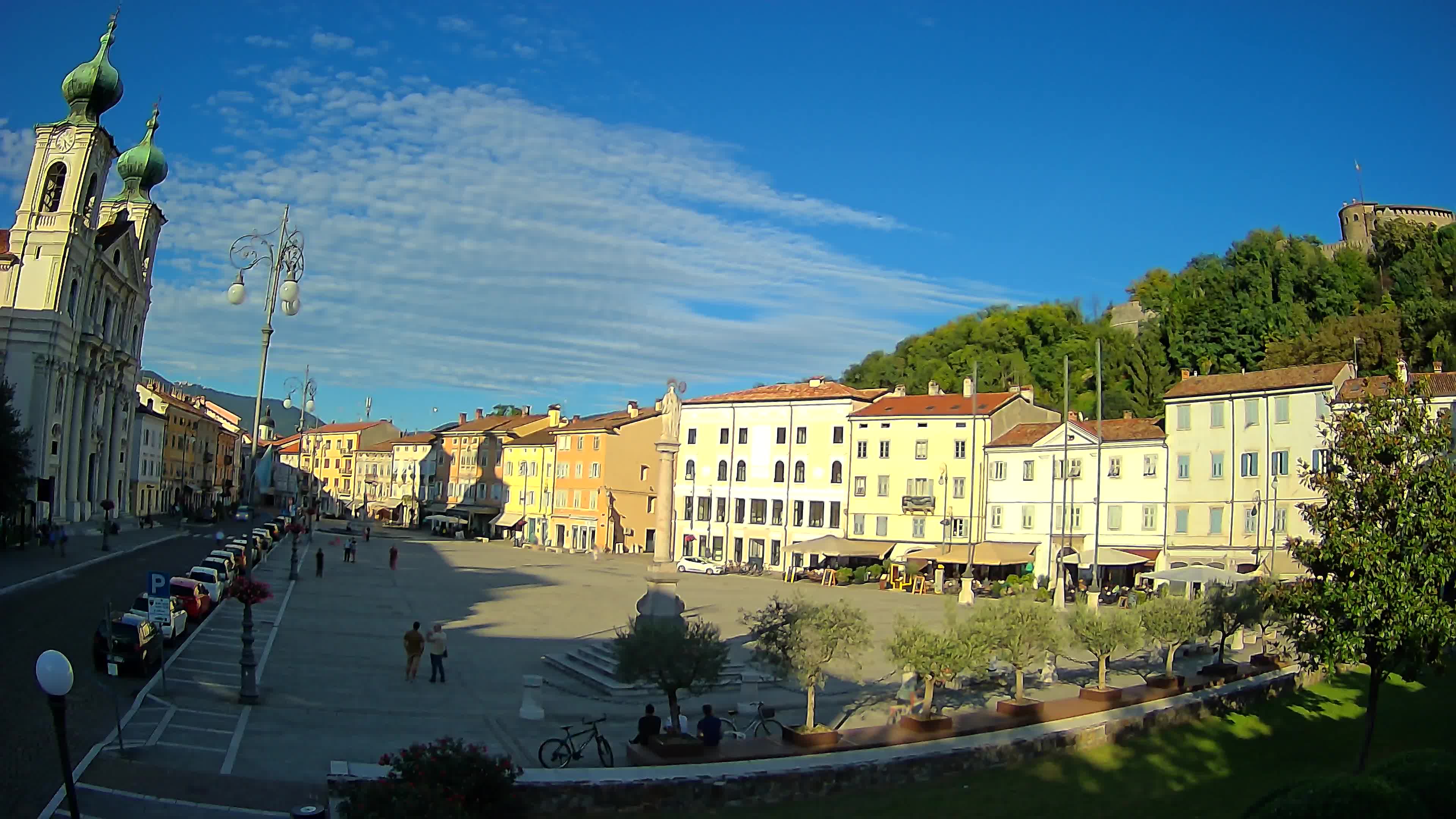 Gorizia – Plaza Vittoria – iglesia de San Pedro. Ignacio