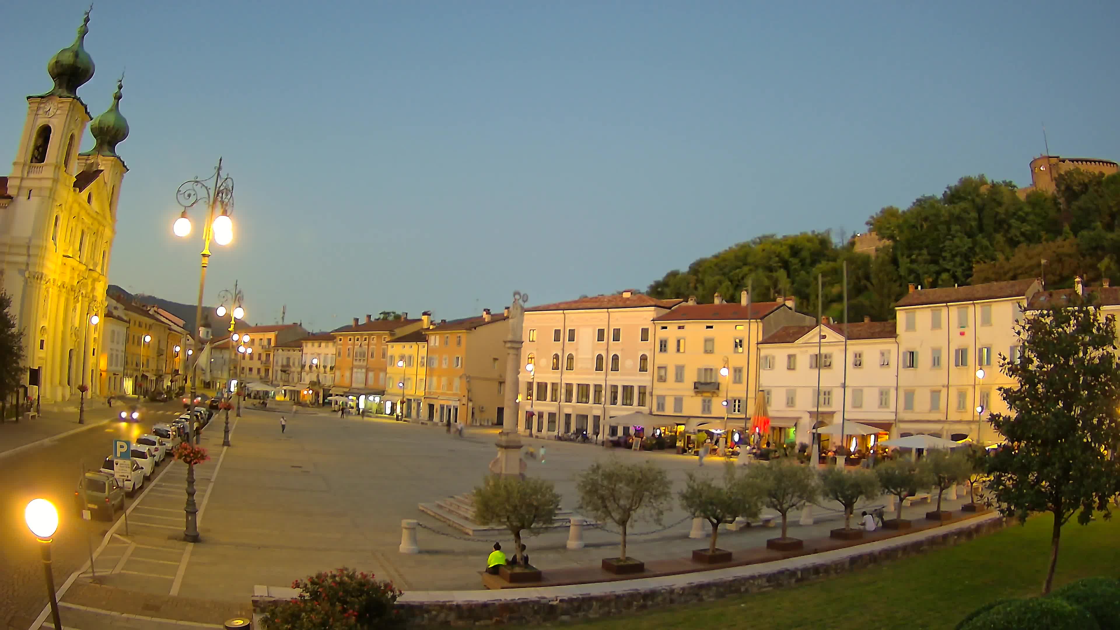 Gorizia – Plaza Vittoria – iglesia de San Pedro. Ignacio