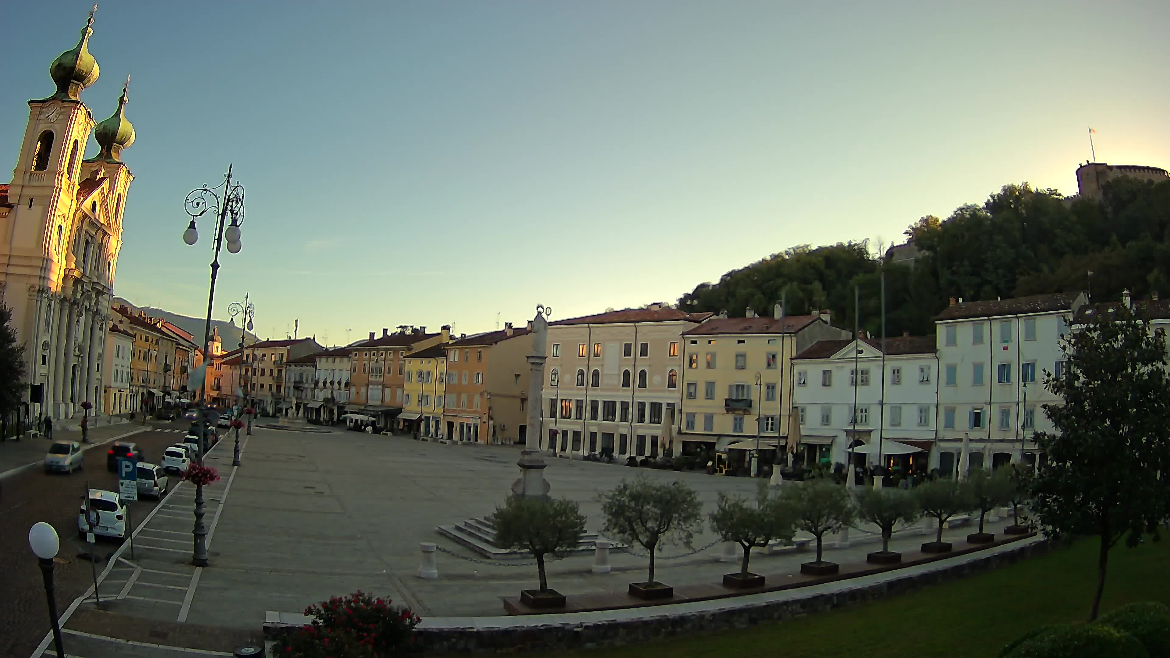 Gorizia – Plaza Vittoria – iglesia de San Pedro. Ignacio