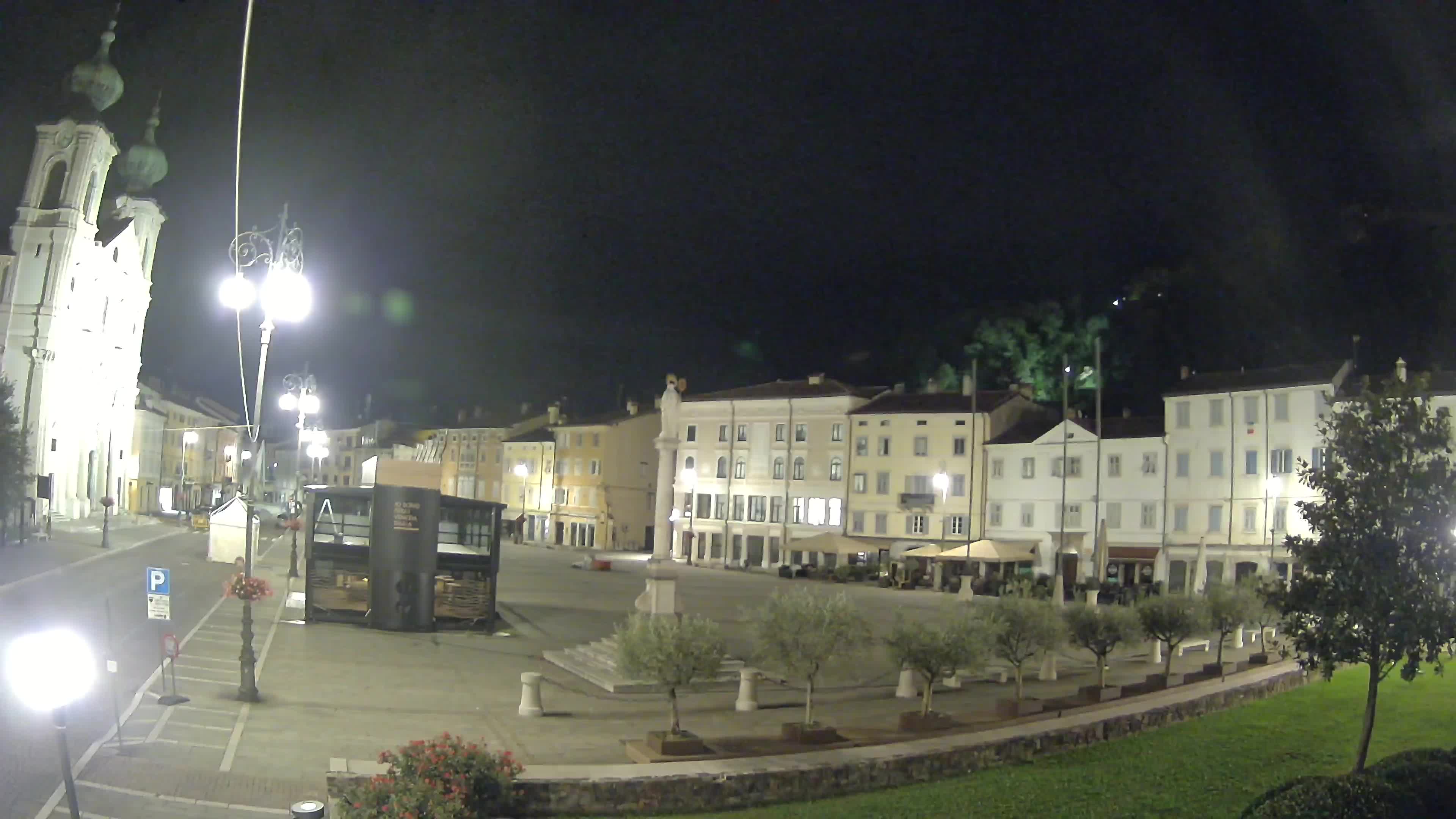 Gorizia – Plaza Vittoria – iglesia de San Pedro. Ignacio