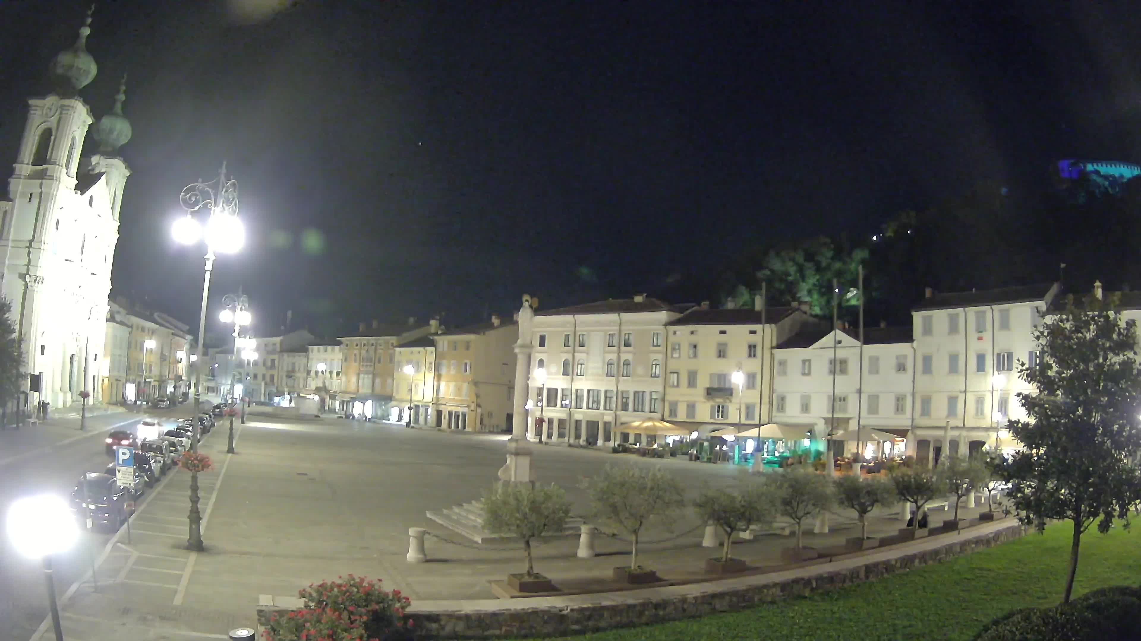 Gorizia Piazza della Vittoria e chiesa di S. Ignazio