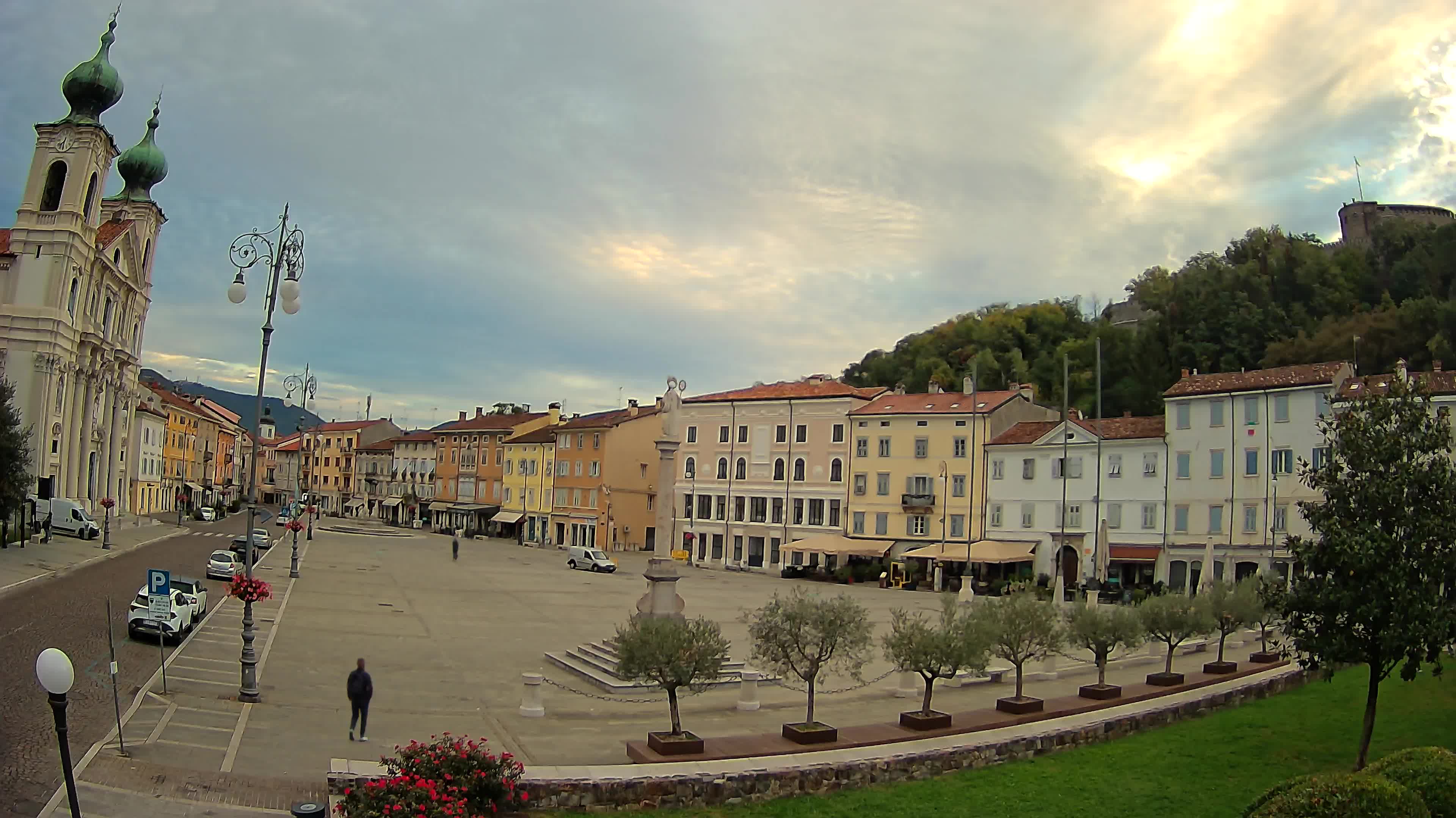 Gorizia – Plaza Vittoria – iglesia de San Pedro. Ignacio