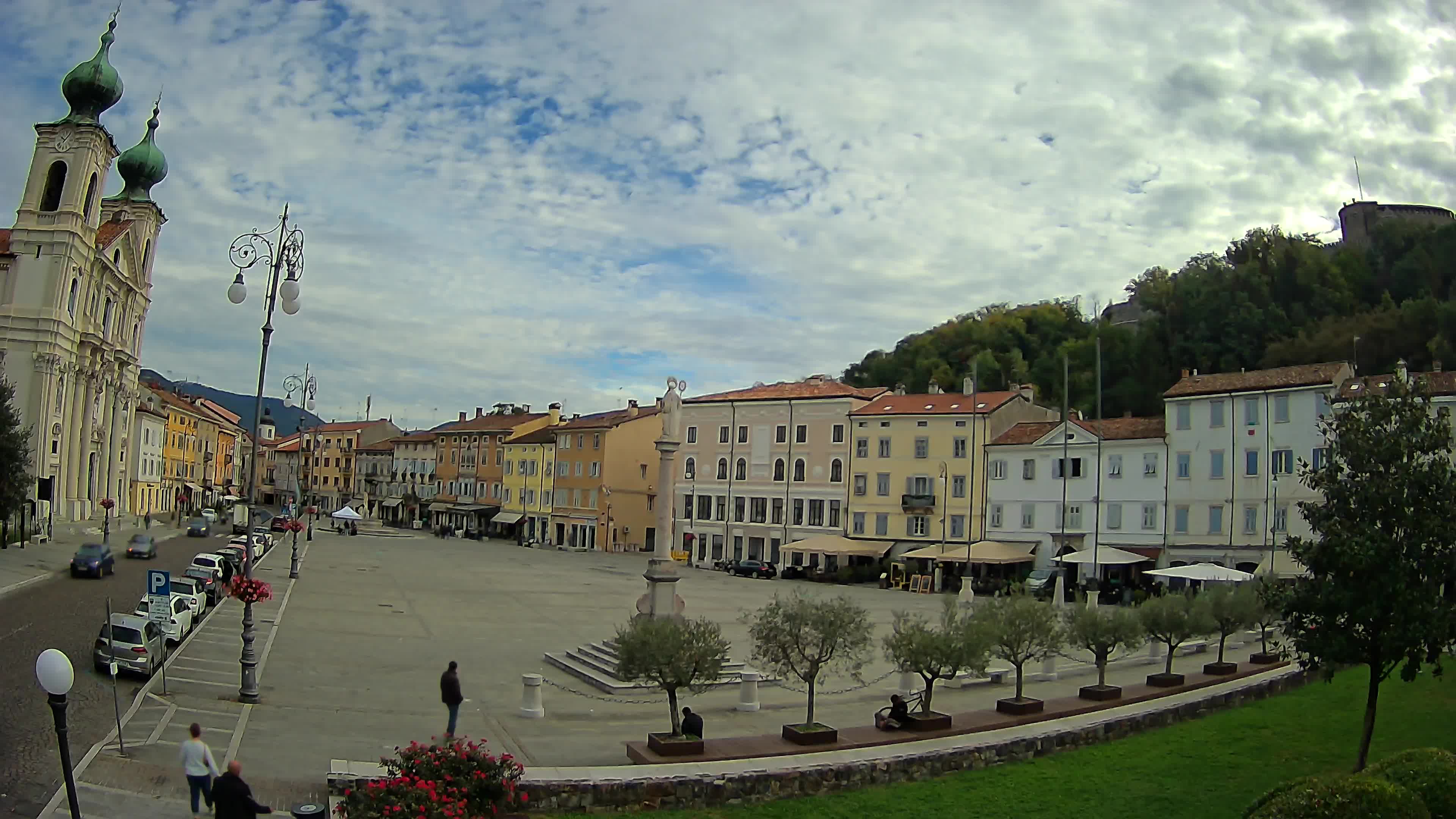 Gorizia Piazza della Vittoria e chiesa di S. Ignazio