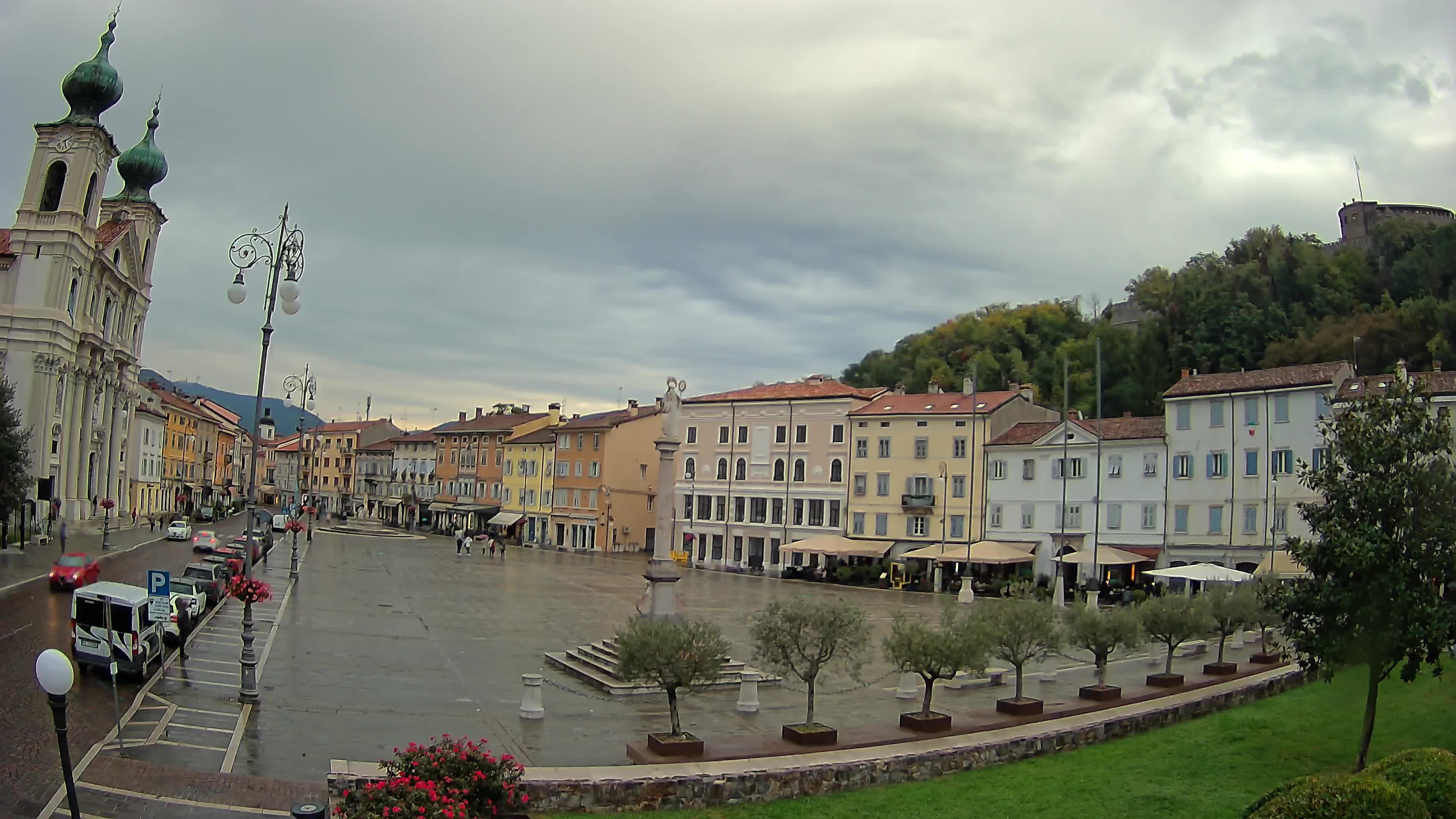 Webcam Gorizia Vittoria square – Church of st. Ignazio