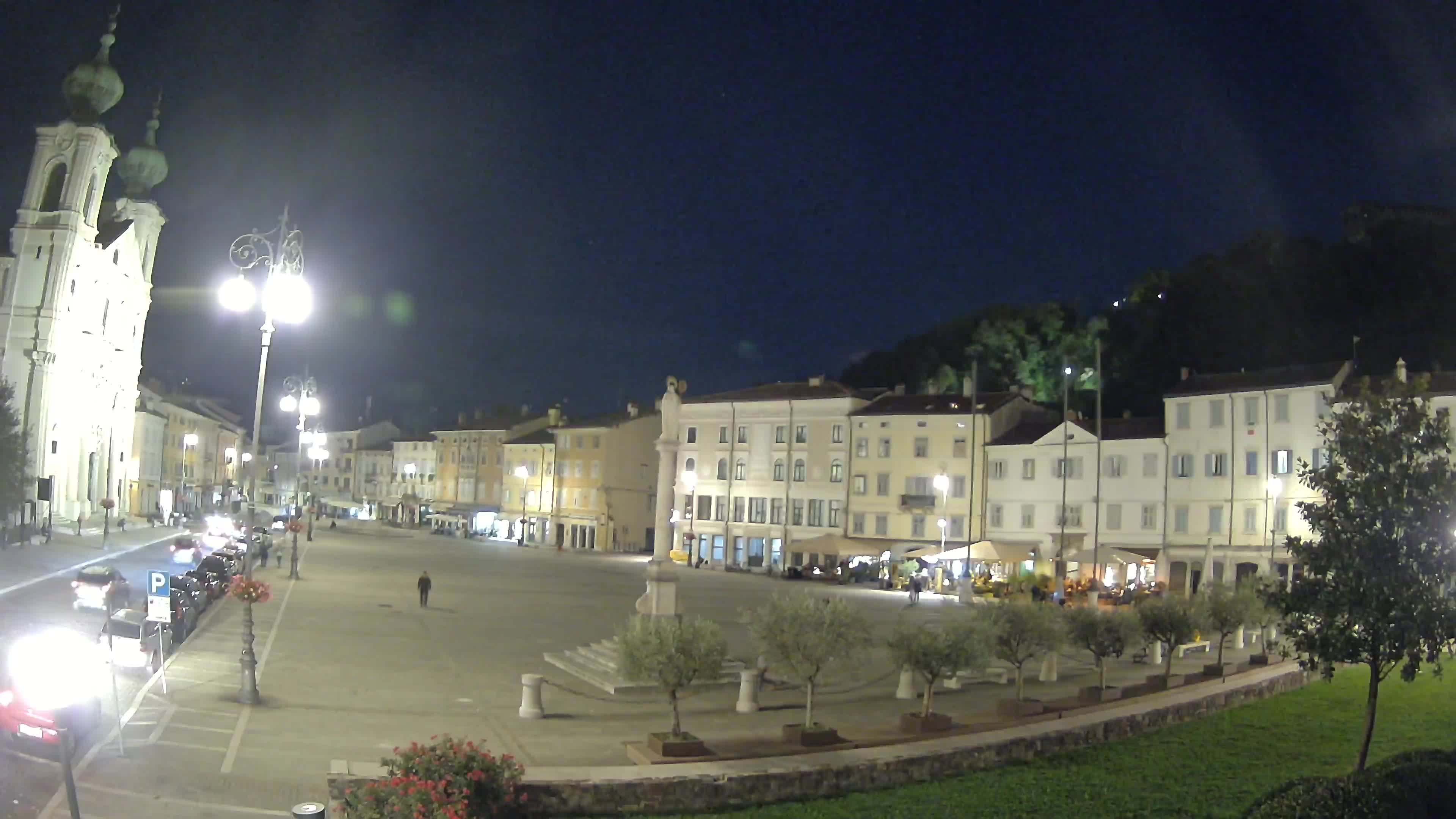 Gorizia – Plaza Vittoria – iglesia de San Pedro. Ignacio