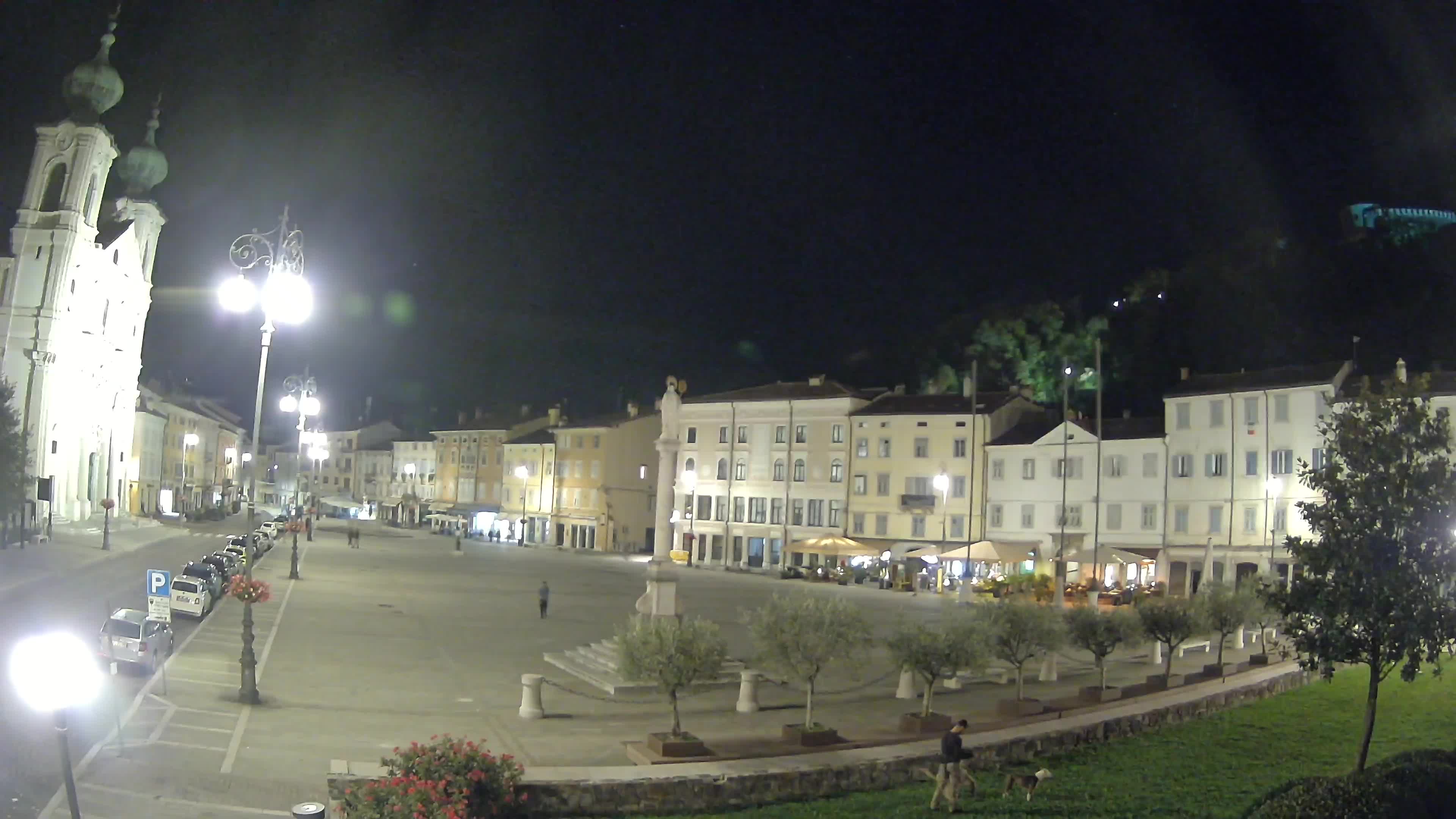 Kamera Gorica Travnik in cerkev sv. Ignacija