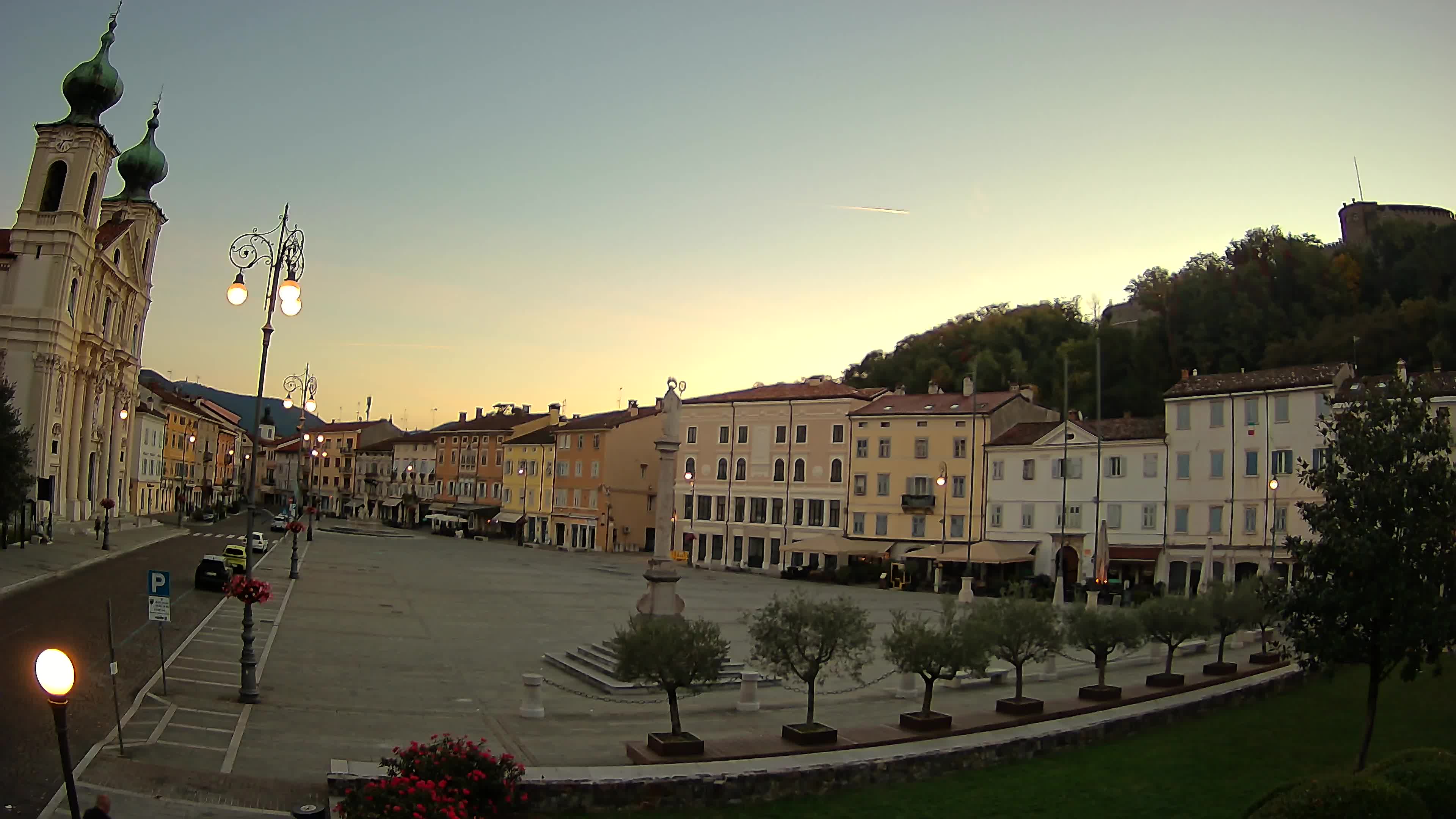 Gorizia – Plaza Vittoria – iglesia de San Pedro. Ignacio