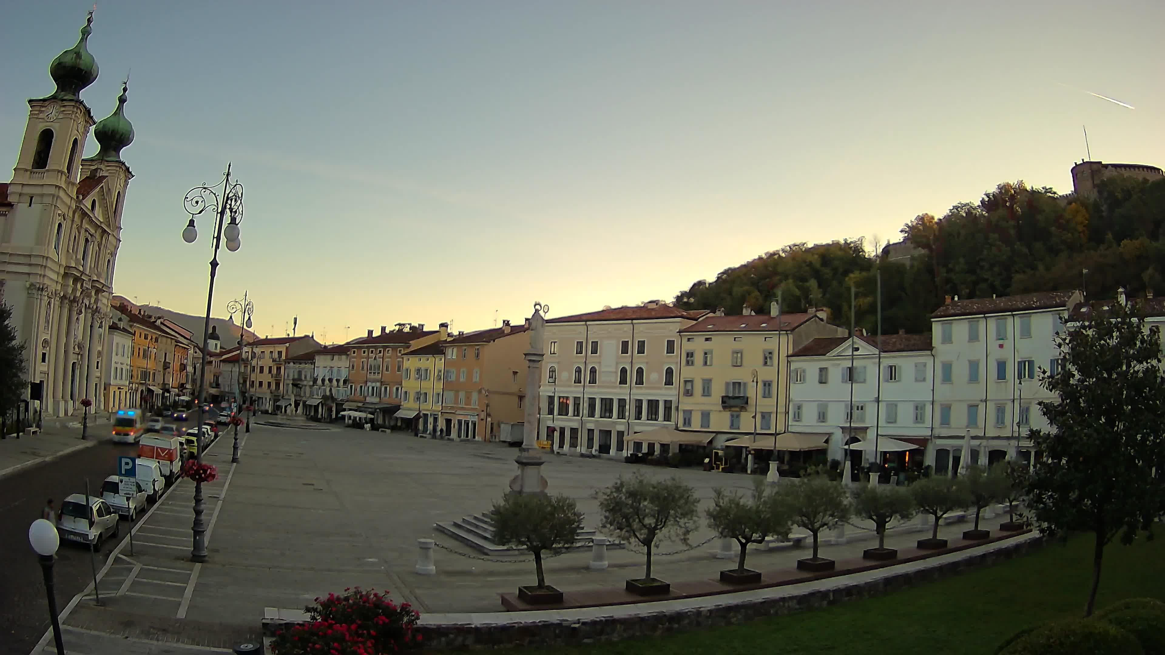 Gorizia – Plaza Vittoria – iglesia de San Pedro. Ignacio