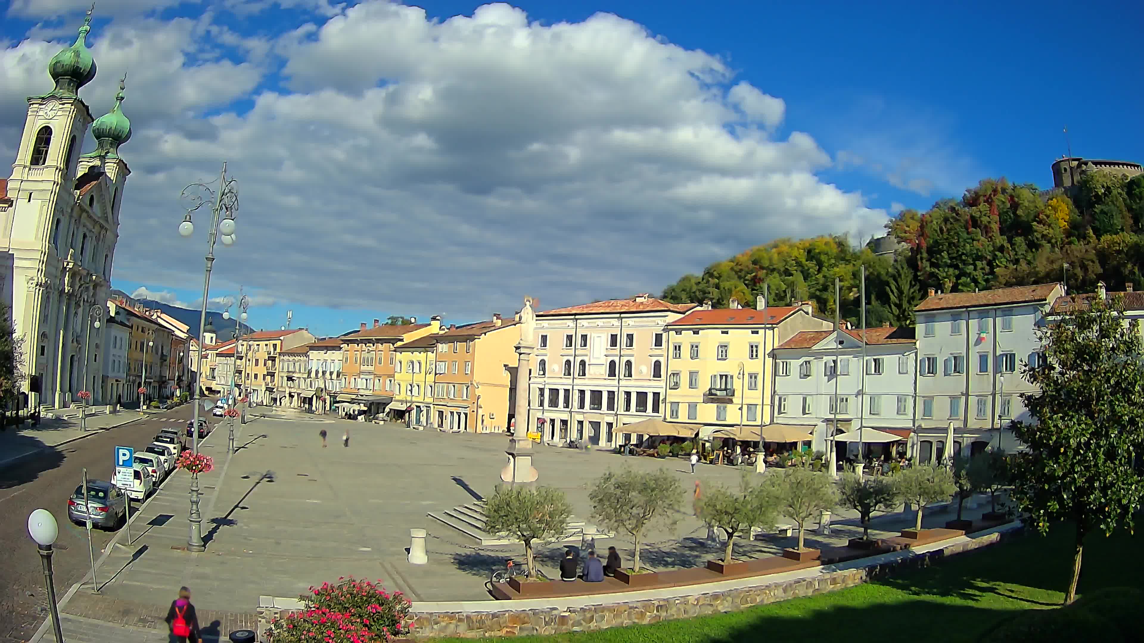 Gorizia Piazza della Vittoria e chiesa di S. Ignazio