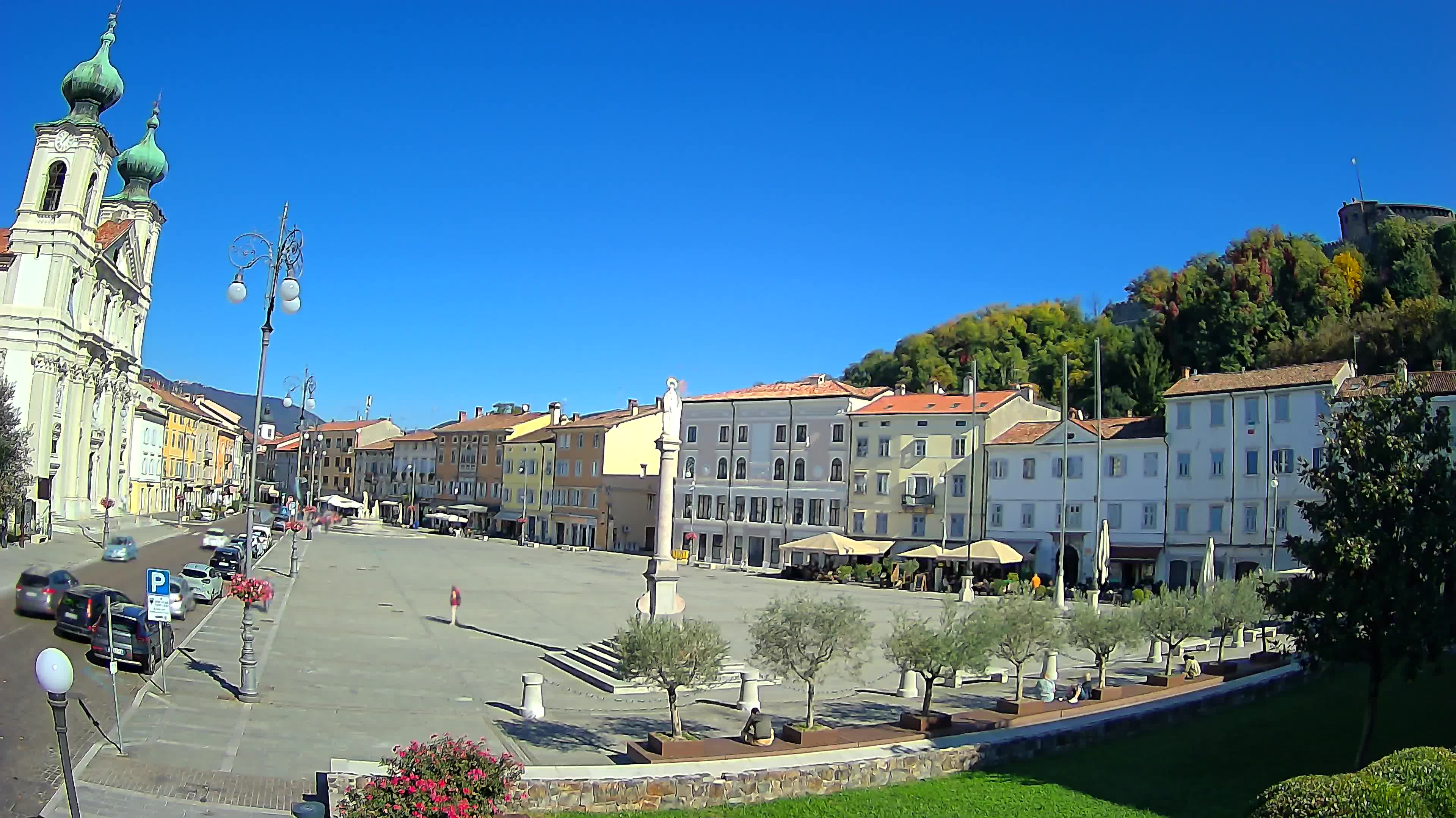 Gorizia – Plaza Vittoria – iglesia de San Pedro. Ignacio