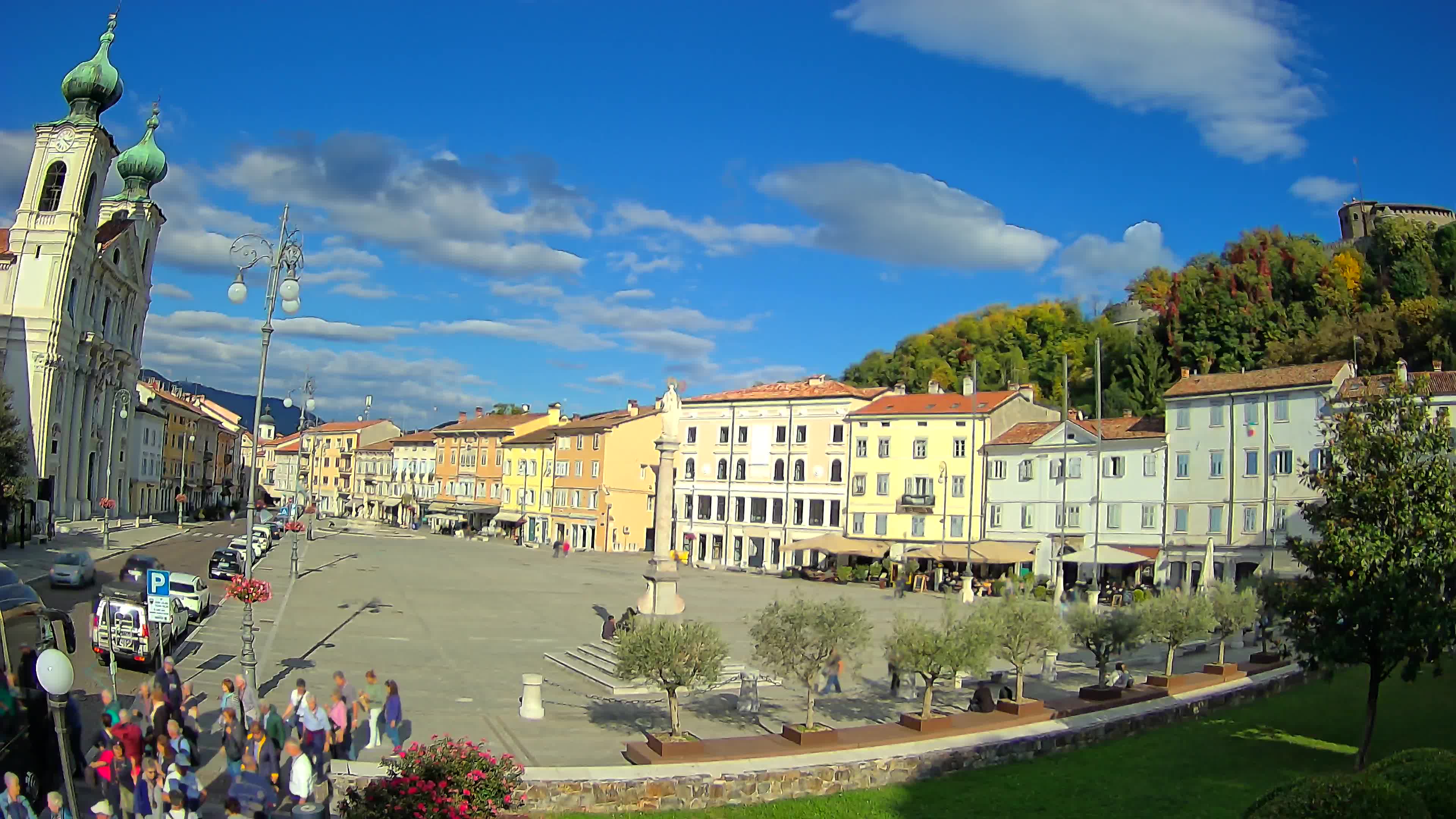 Gorizia – Plaza Vittoria – iglesia de San Pedro. Ignacio