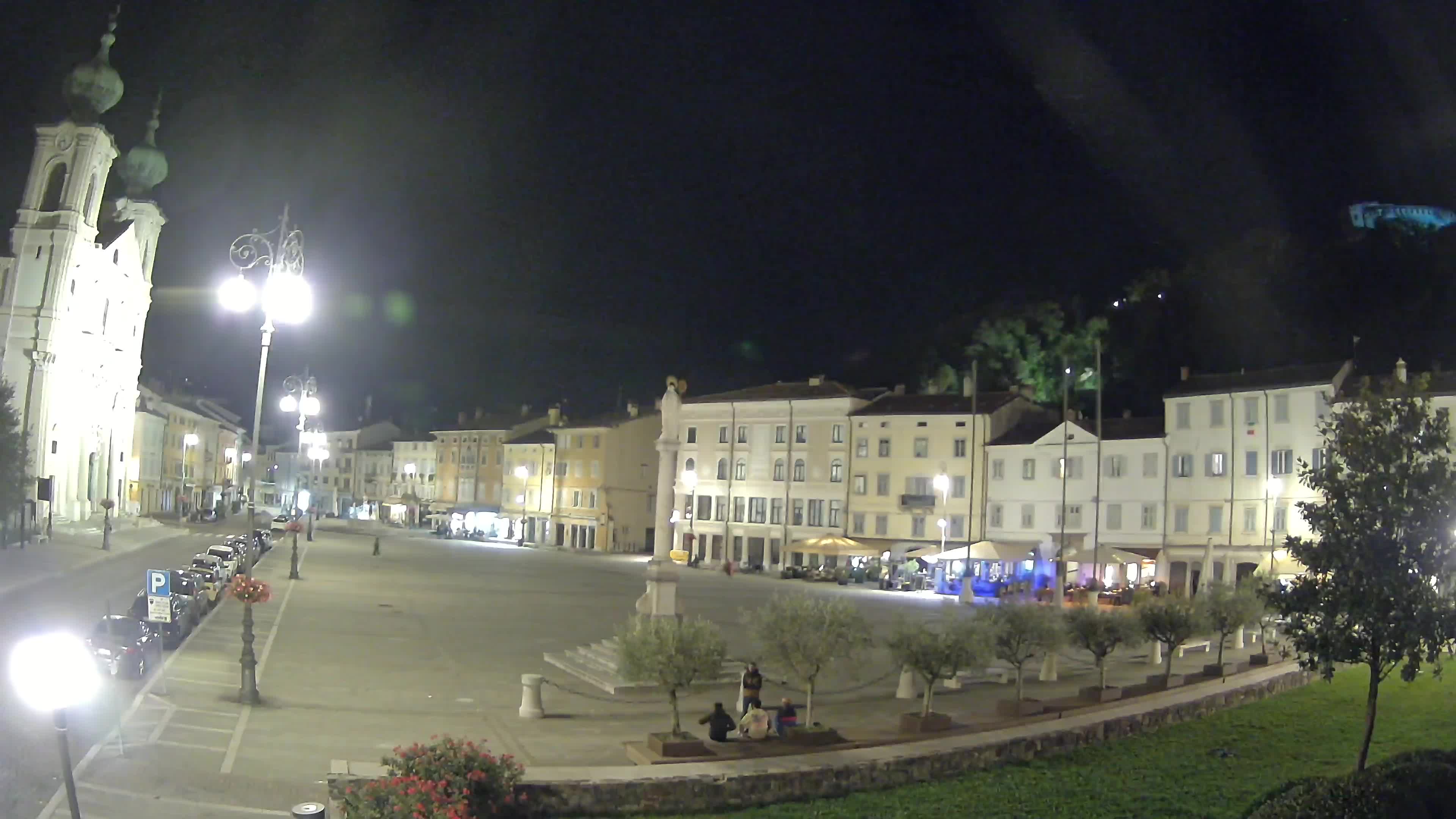Gorizia Piazza della Vittoria e chiesa di S. Ignazio