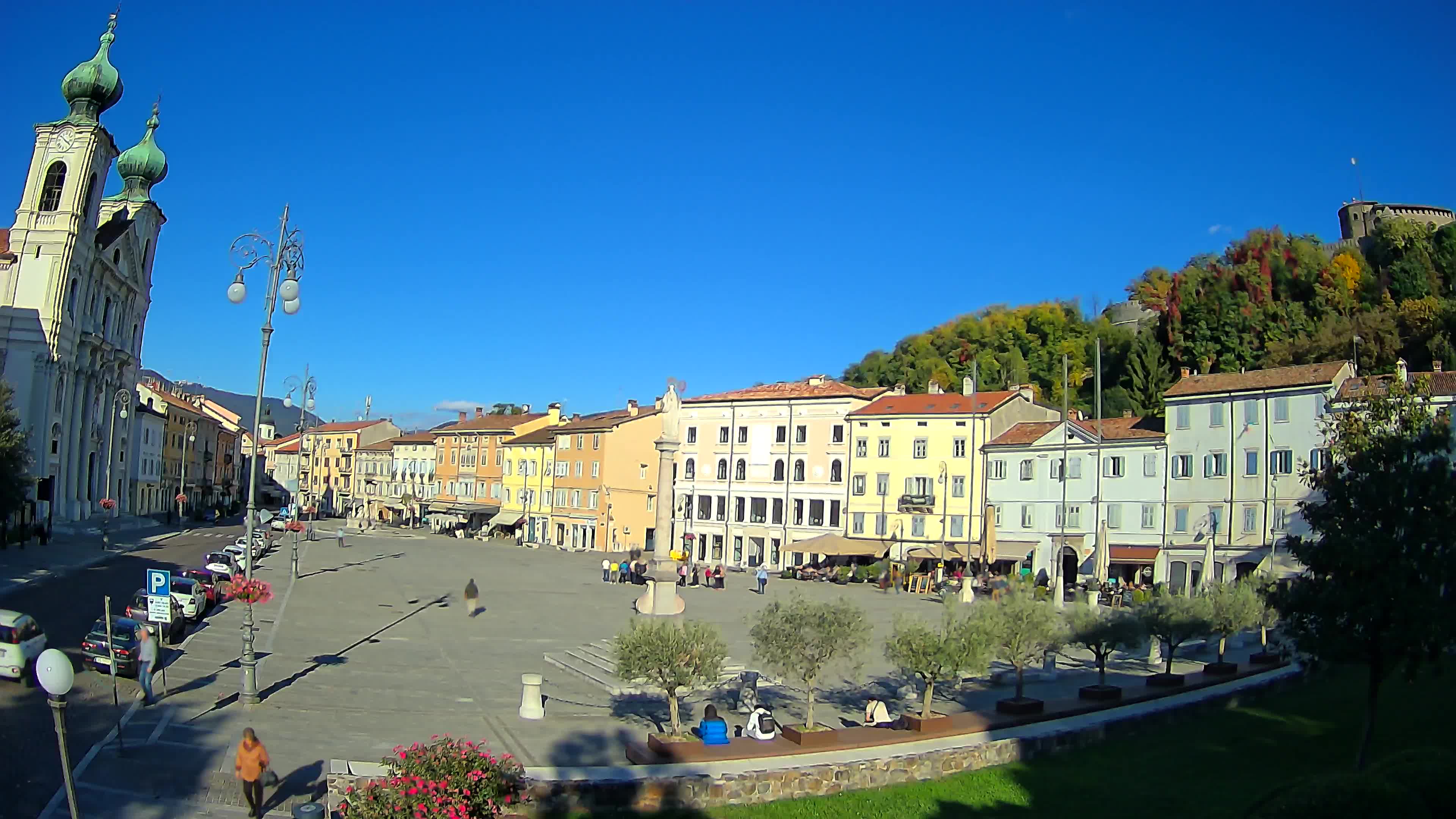 Gorizia Piazza della Vittoria e chiesa di S. Ignazio