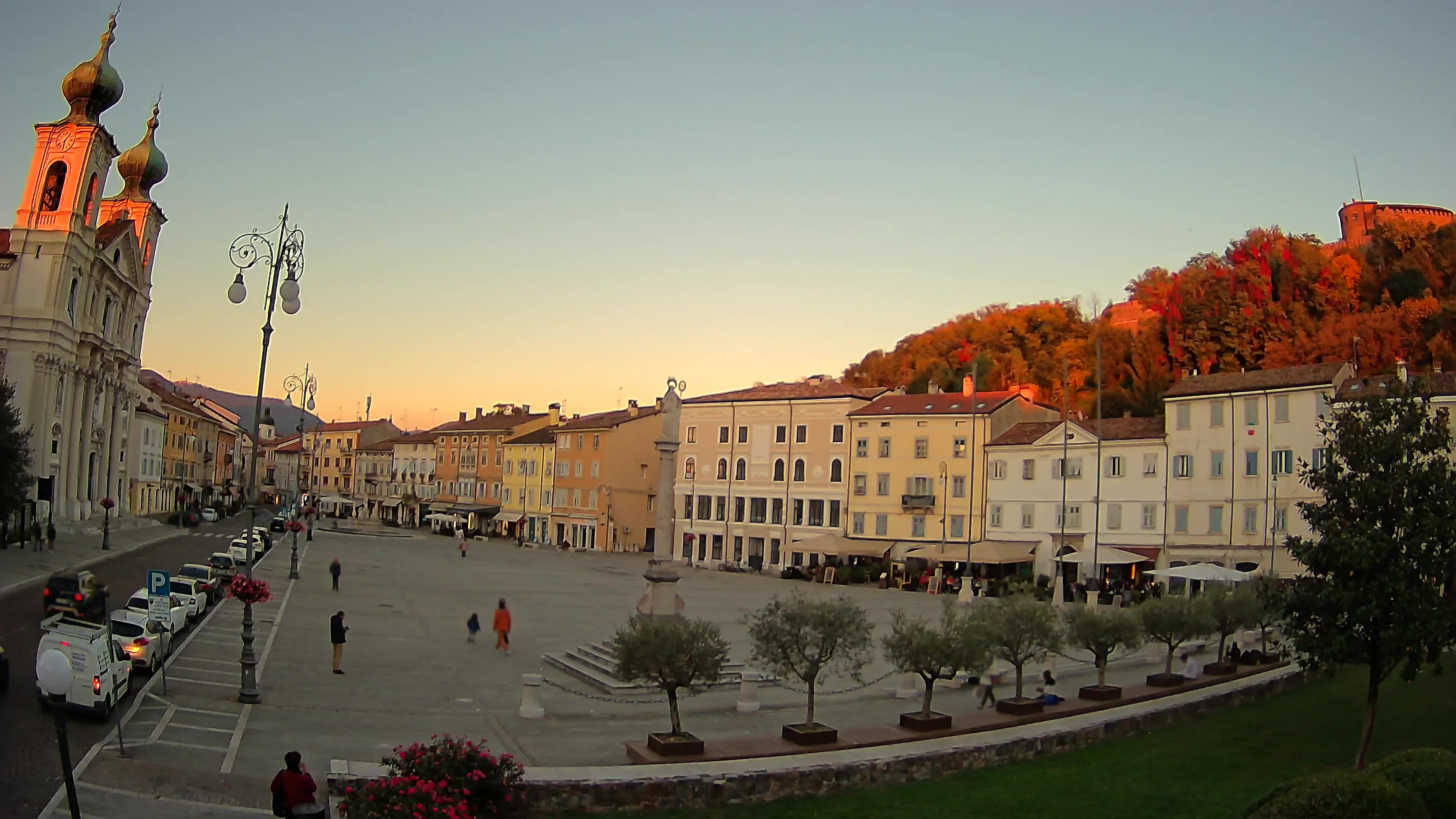 Gorizia – Plaza Vittoria – iglesia de San Pedro. Ignacio
