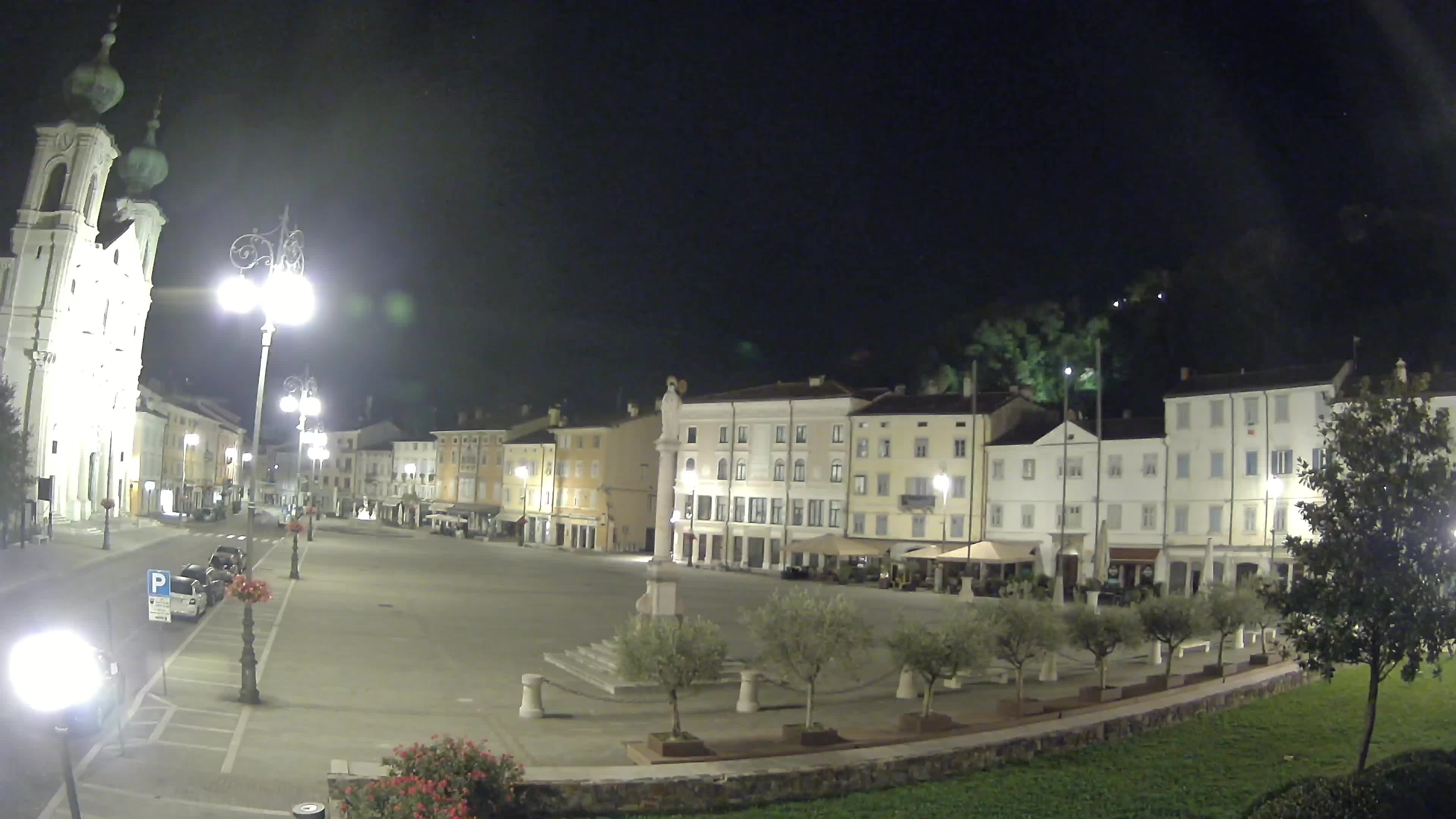 Gorizia – Plaza Vittoria – iglesia de San Pedro. Ignacio