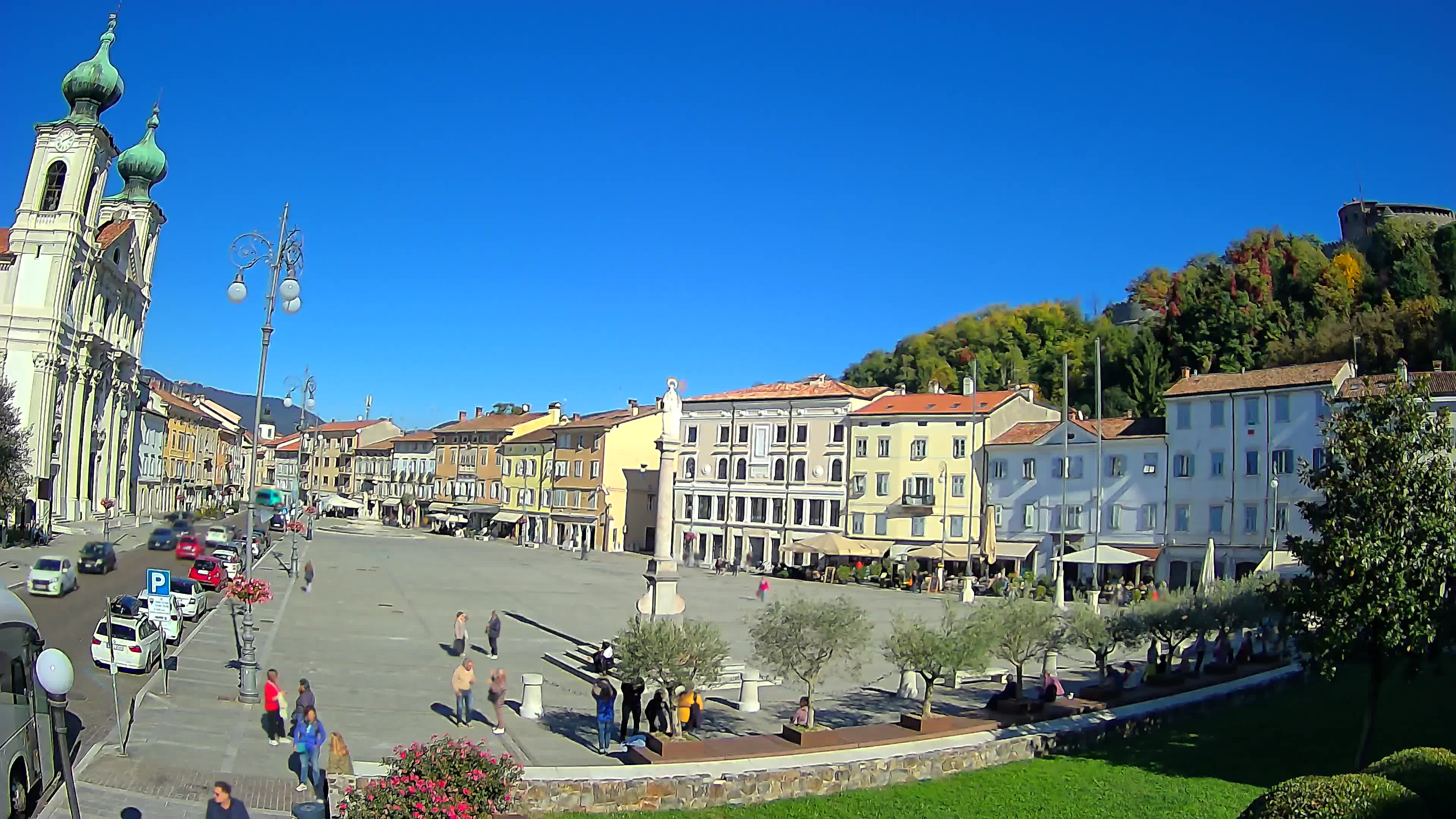 Gorizia – Plaza Vittoria – iglesia de San Pedro. Ignacio