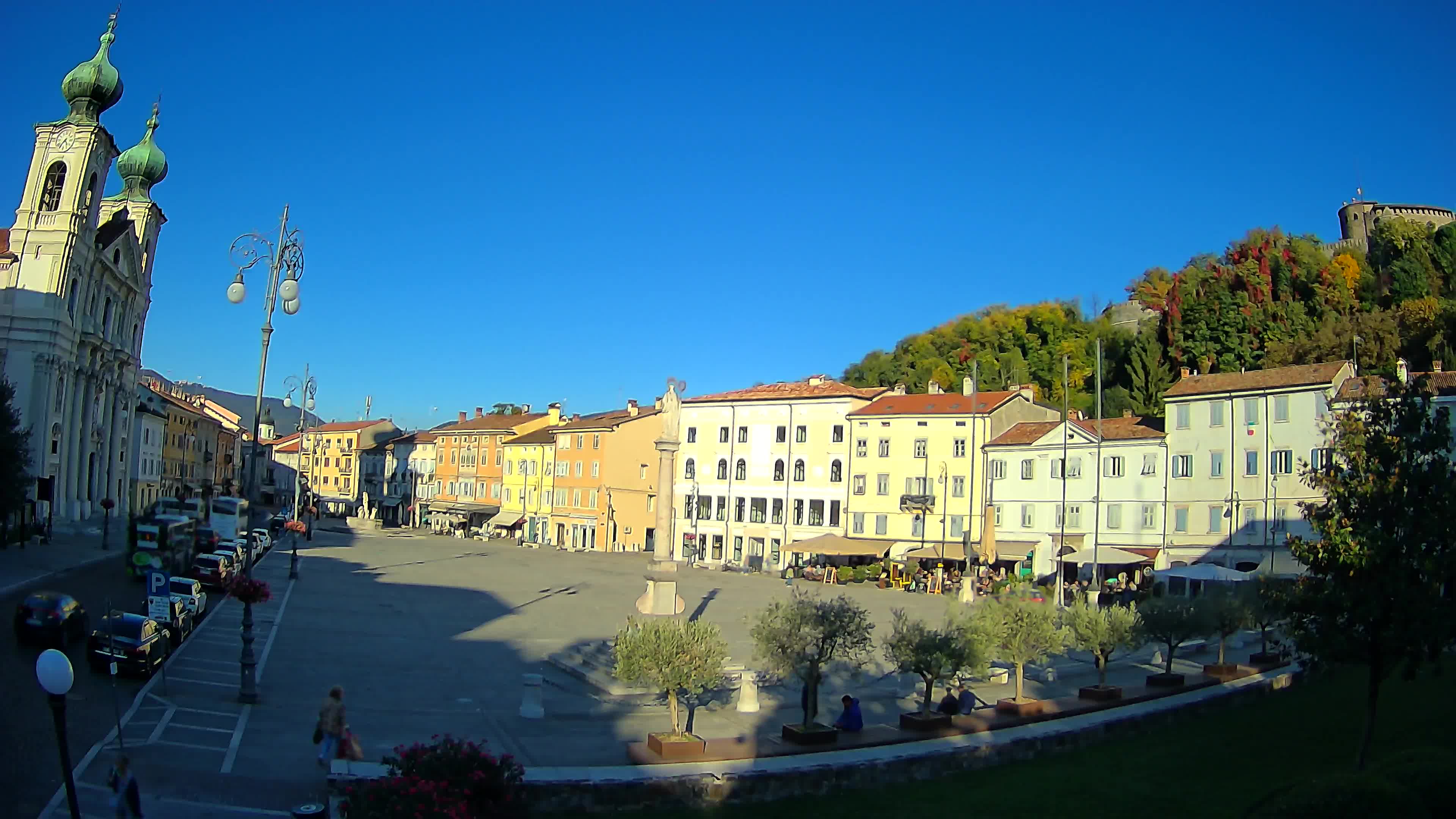 Gorizia – Plaza Vittoria – iglesia de San Pedro. Ignacio