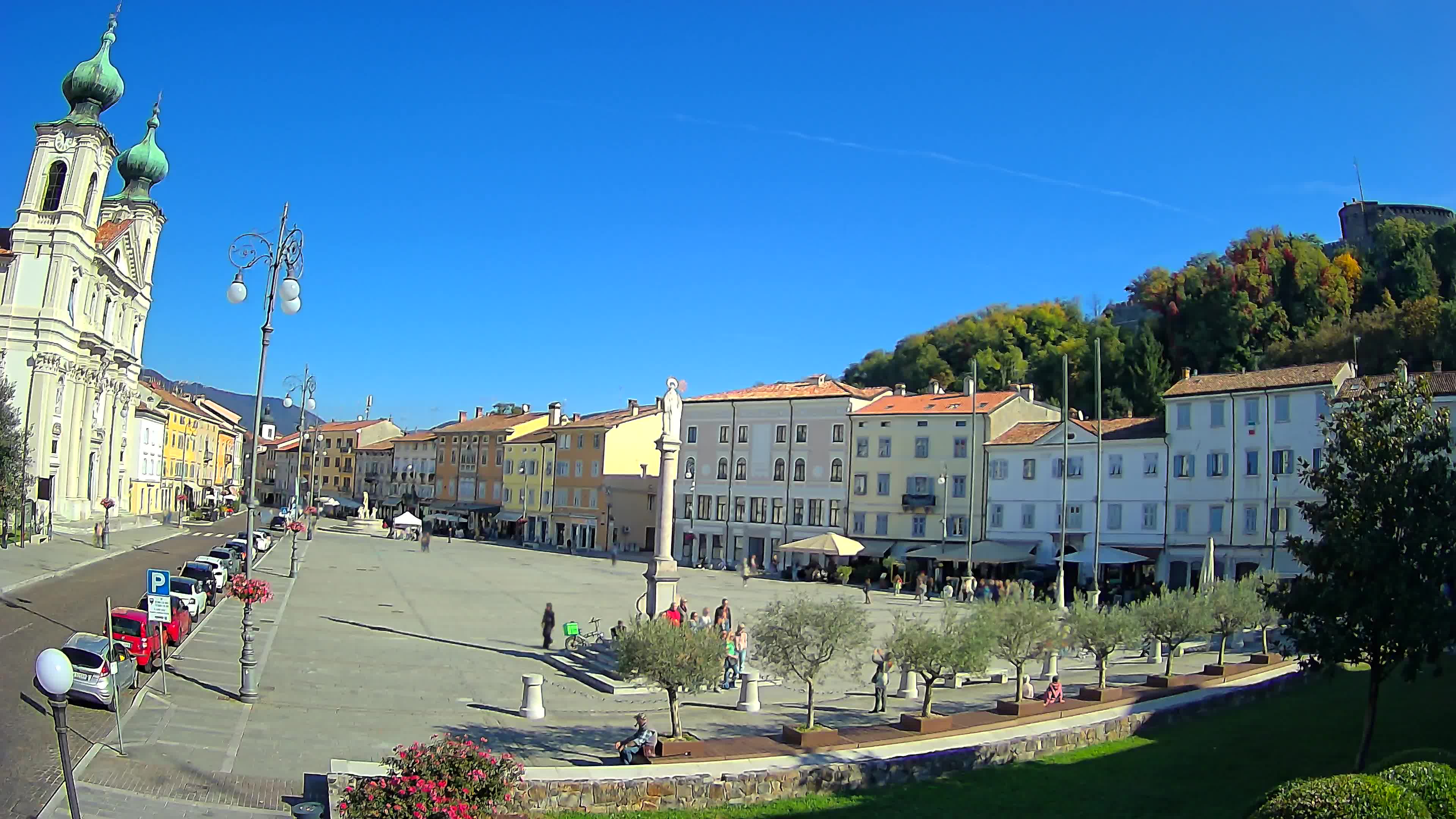 Gorizia – Plaza Vittoria – iglesia de San Pedro. Ignacio