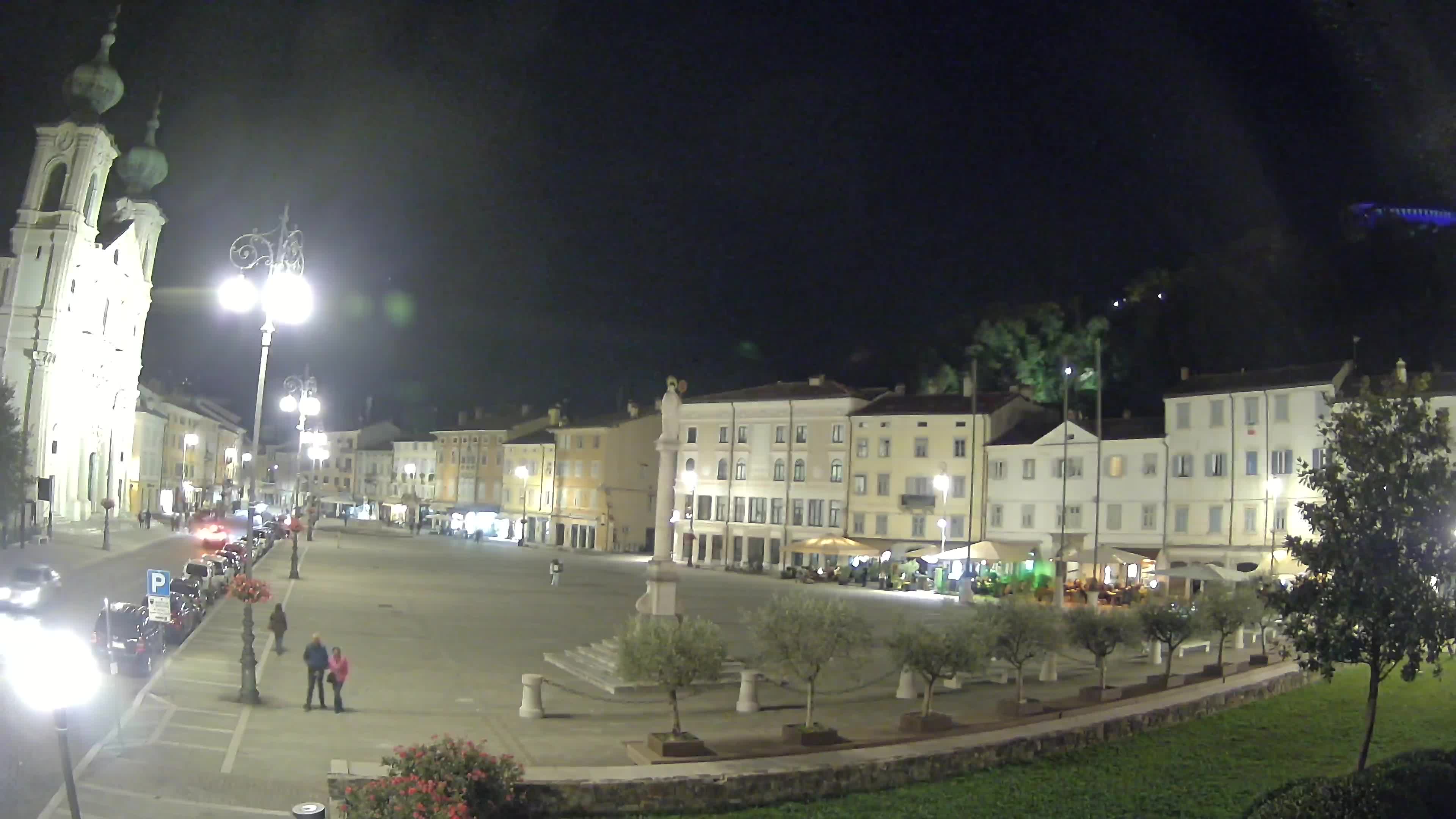 Kamera Gorica Travnik in cerkev sv. Ignacija