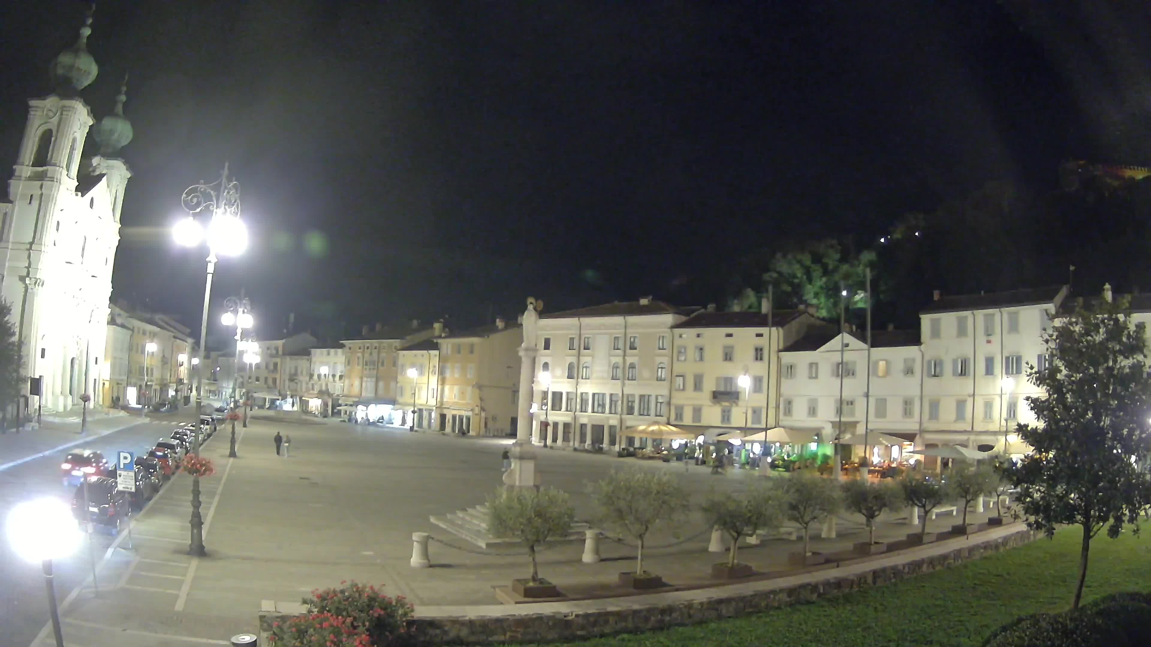 Gorizia – Plaza Vittoria – iglesia de San Pedro. Ignacio