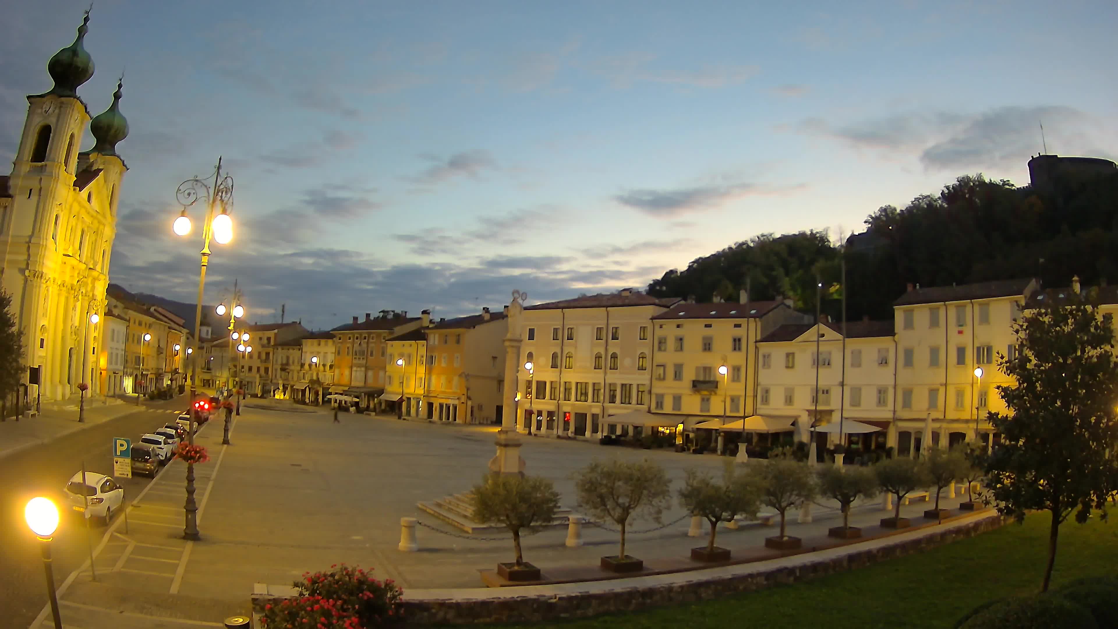 Gorizia – Plaza Vittoria – iglesia de San Pedro. Ignacio