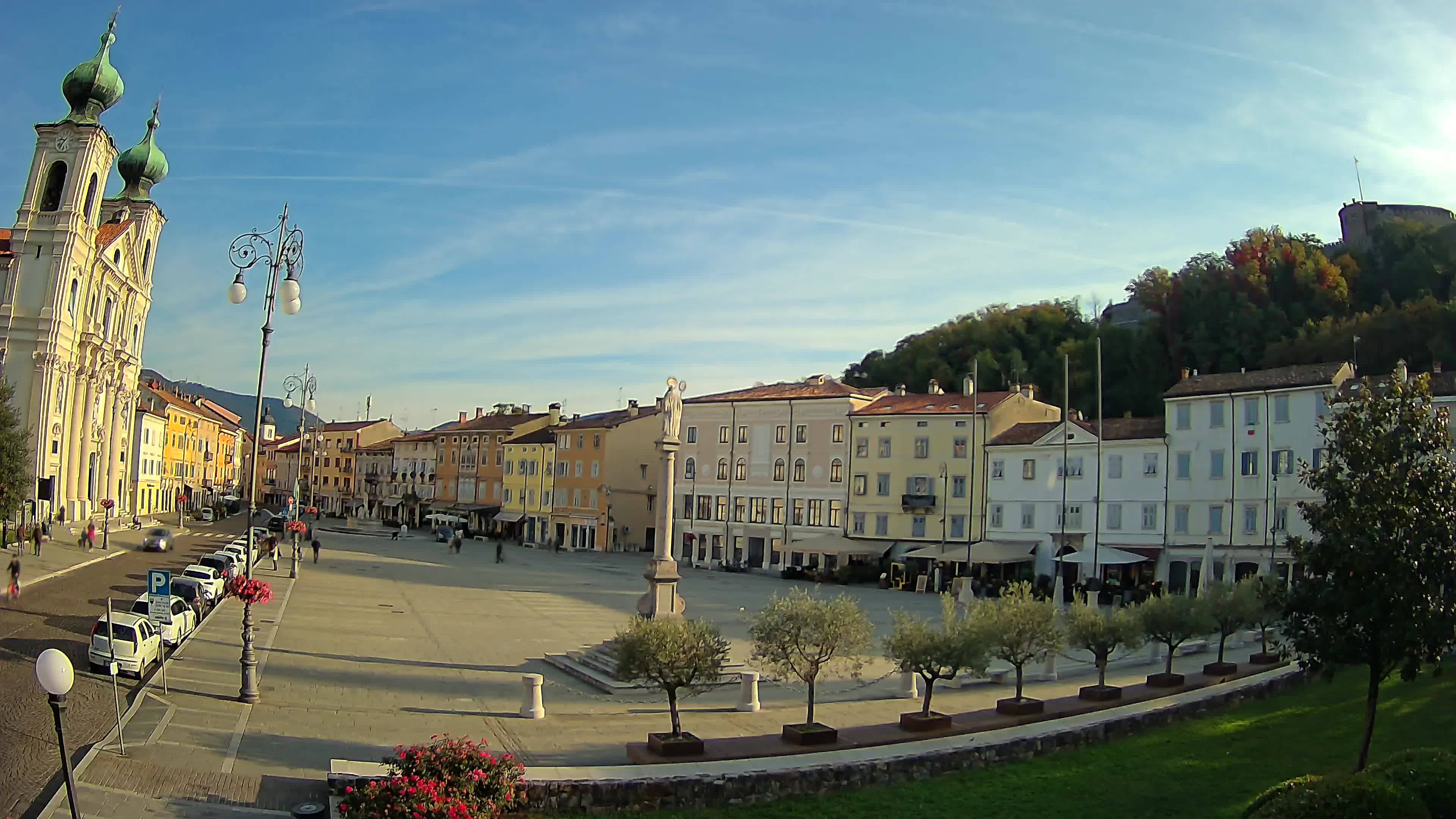 Gorizia Piazza della Vittoria e chiesa di S. Ignazio