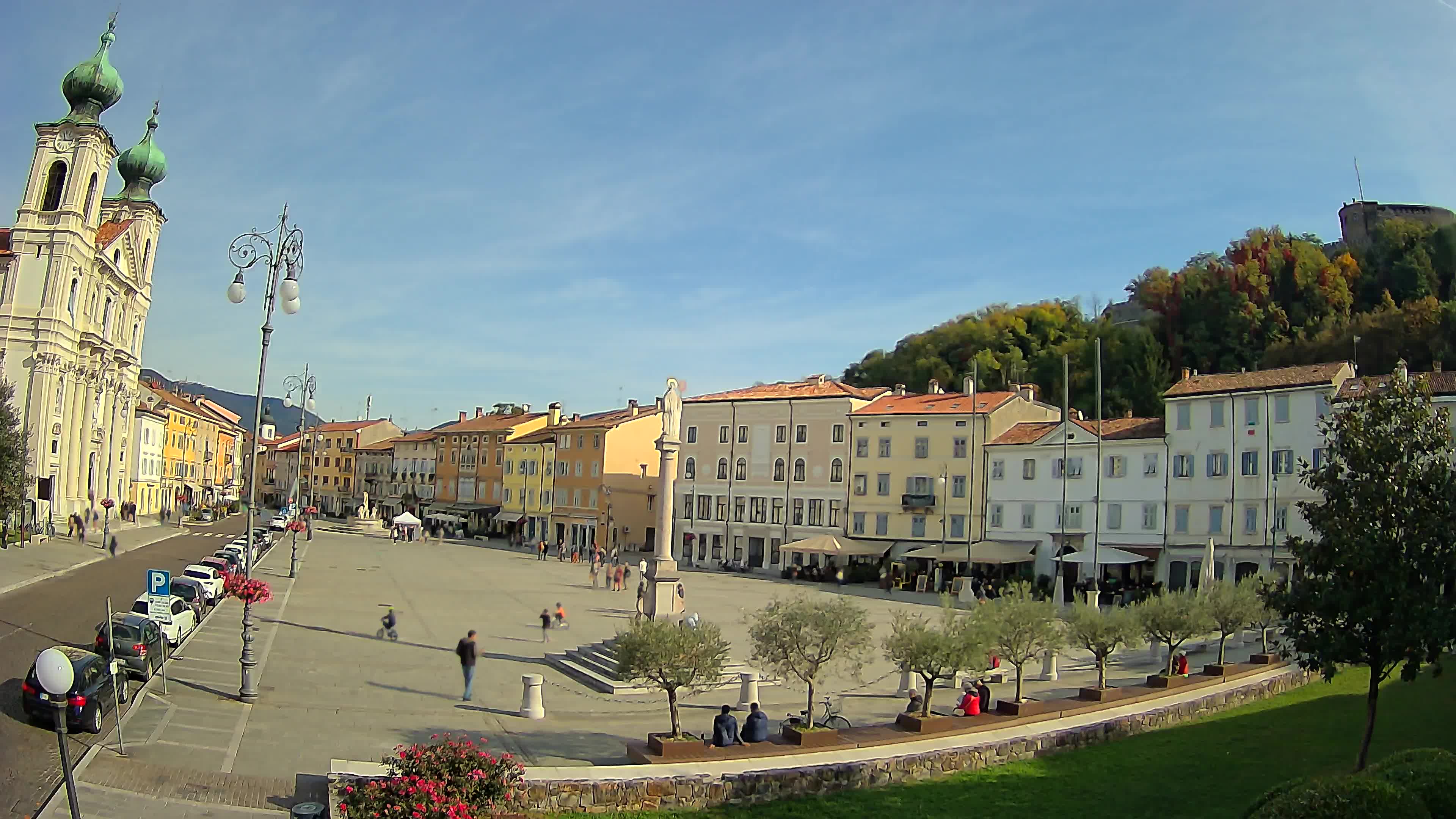 Gorizia – Plaza Vittoria – iglesia de San Pedro. Ignacio