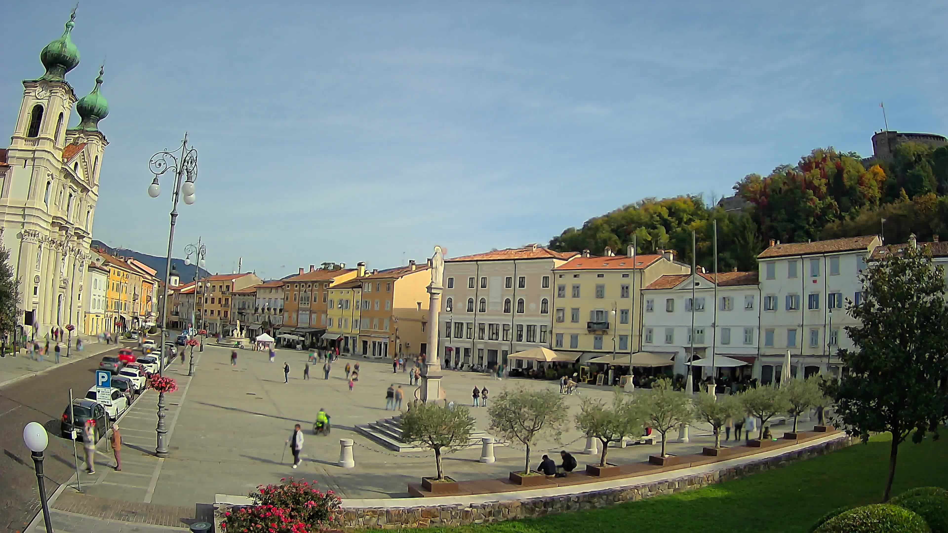 Gorizia – Plaza Vittoria – iglesia de San Pedro. Ignacio