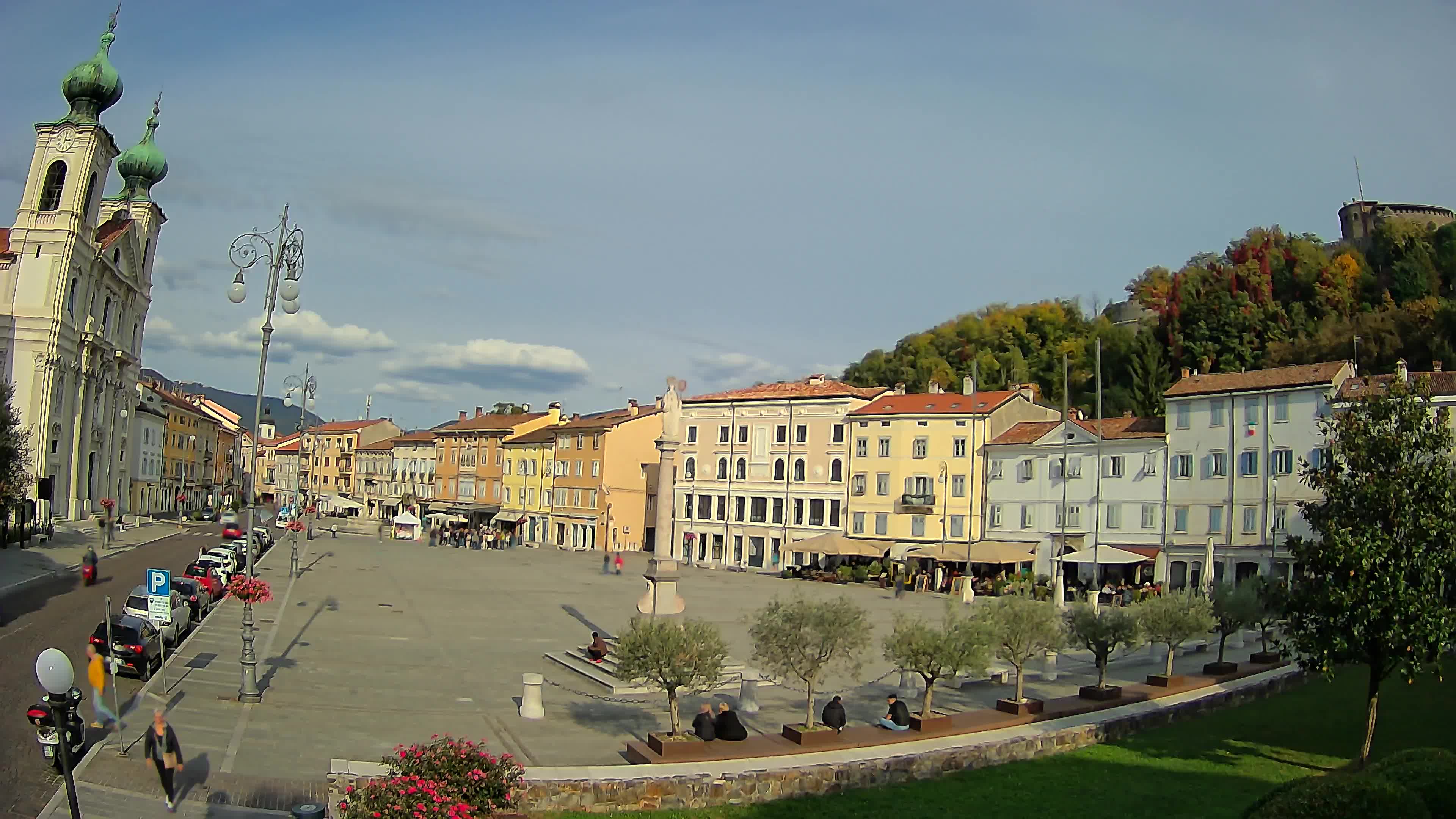 Gorizia Piazza della Vittoria e chiesa di S. Ignazio