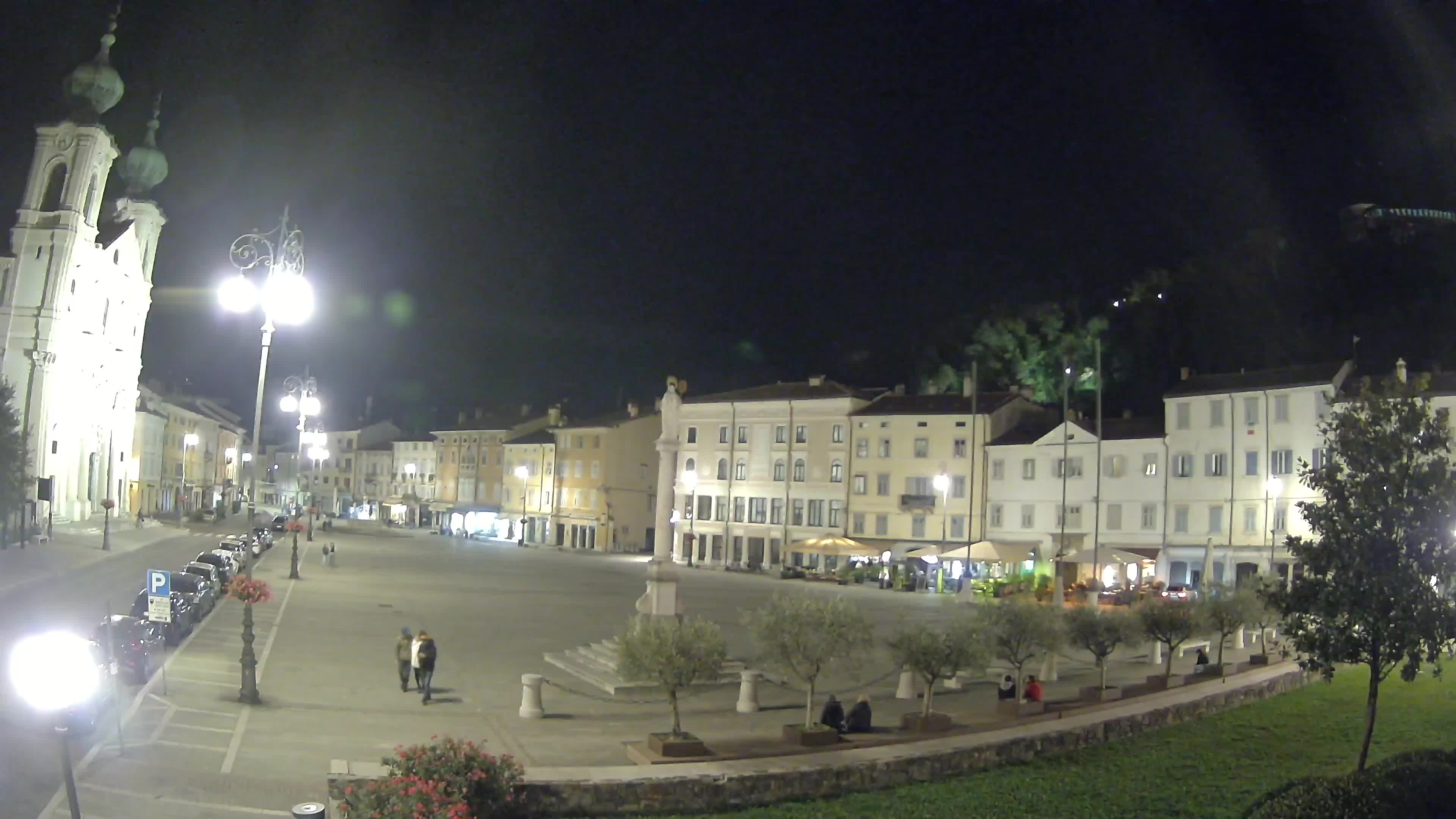 Gorizia Piazza della Vittoria e chiesa di S. Ignazio