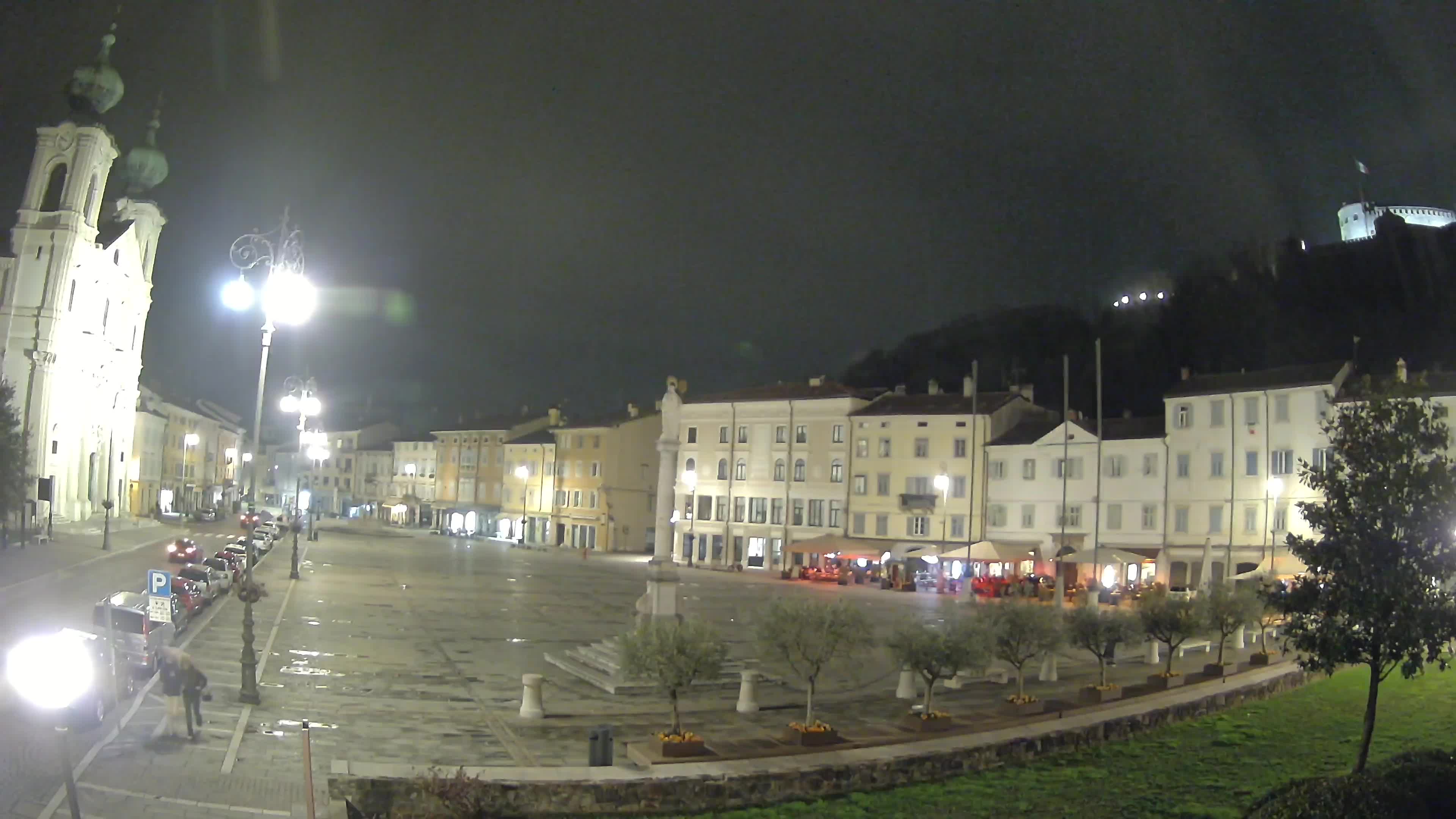 Gorizia – Plaza Vittoria – iglesia de San Pedro. Ignacio
