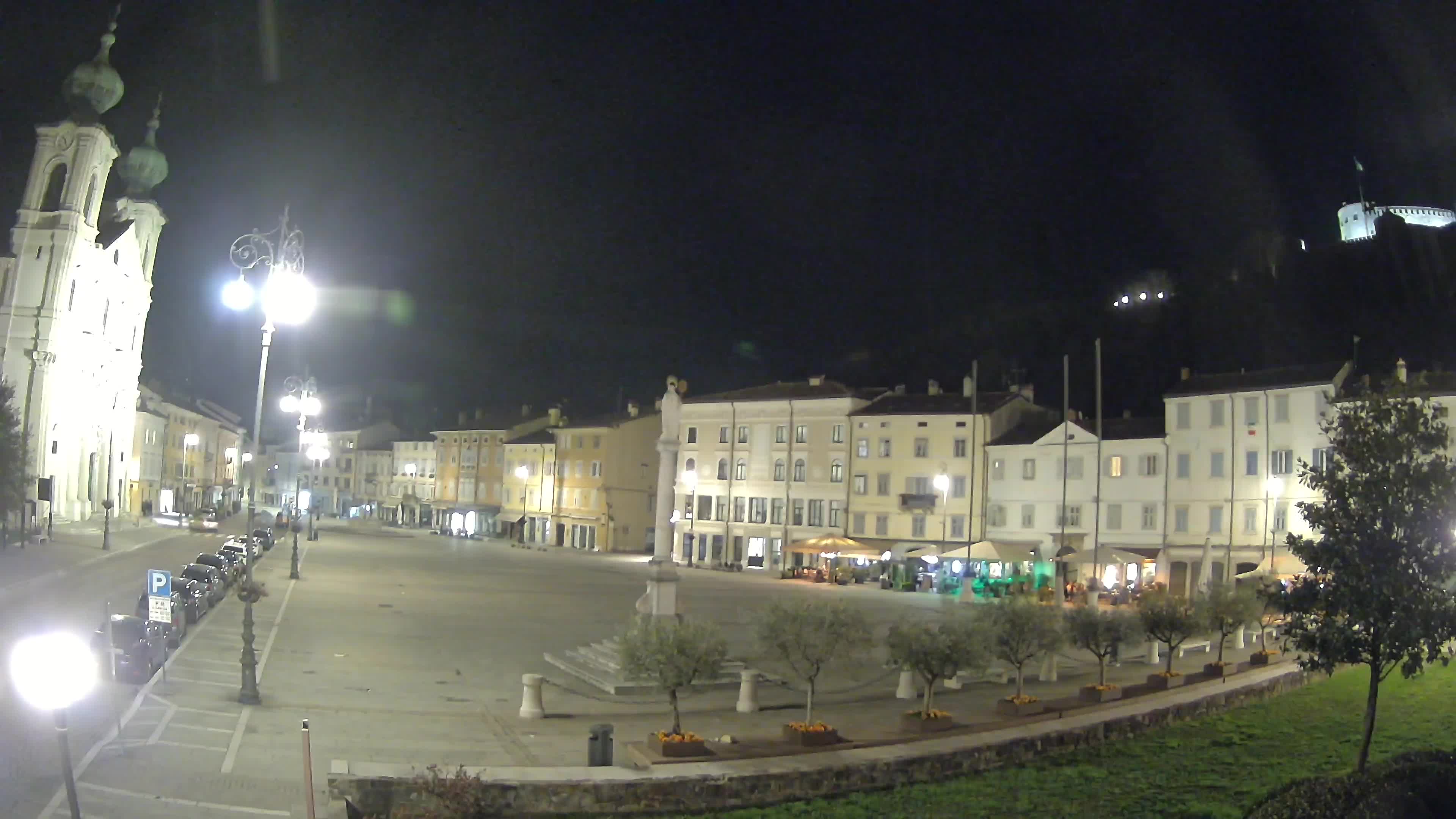 Gorizia – Plaza Vittoria – iglesia de San Pedro. Ignacio