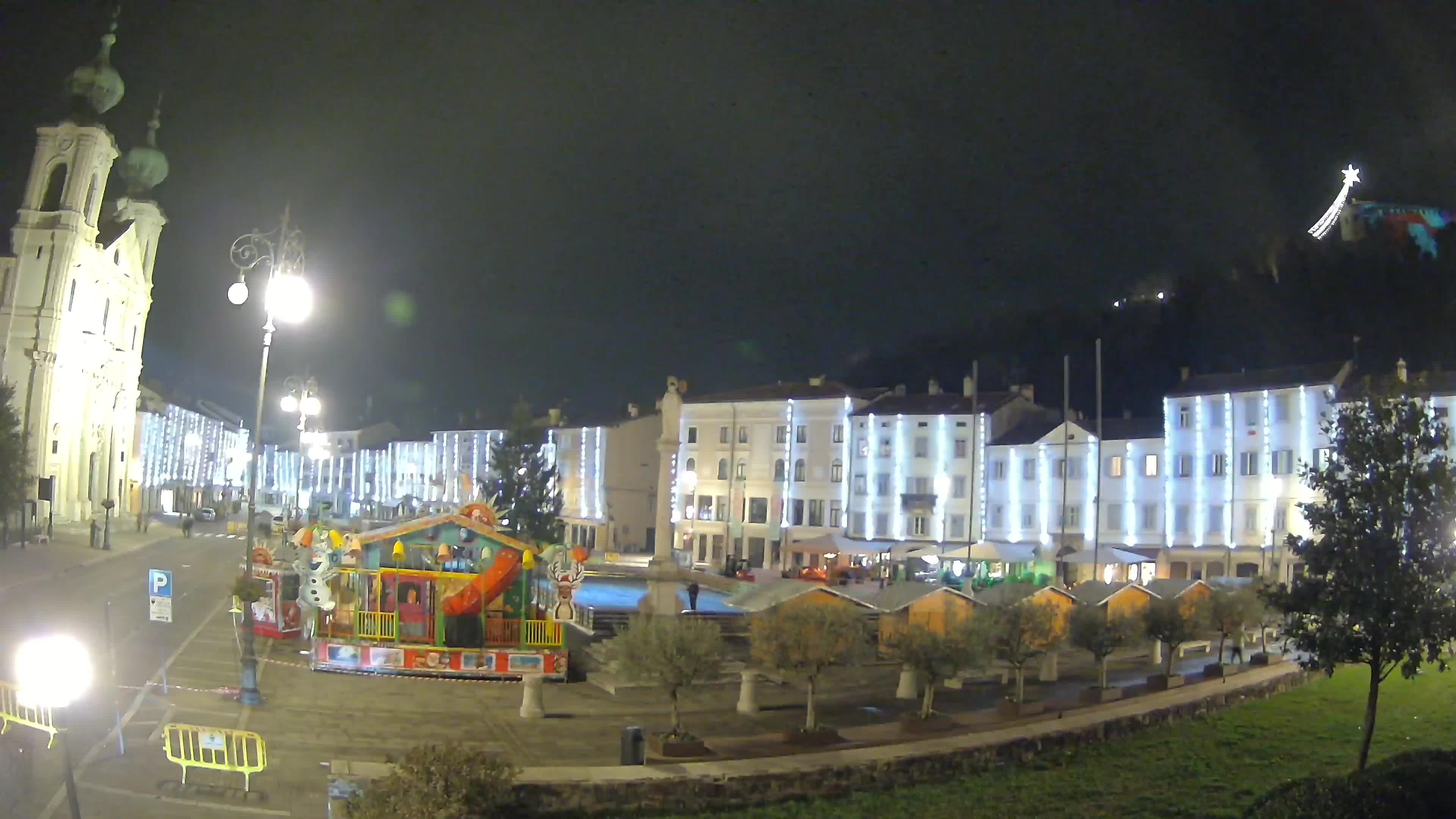 Gorizia – Plaza Vittoria – iglesia de San Pedro. Ignacio